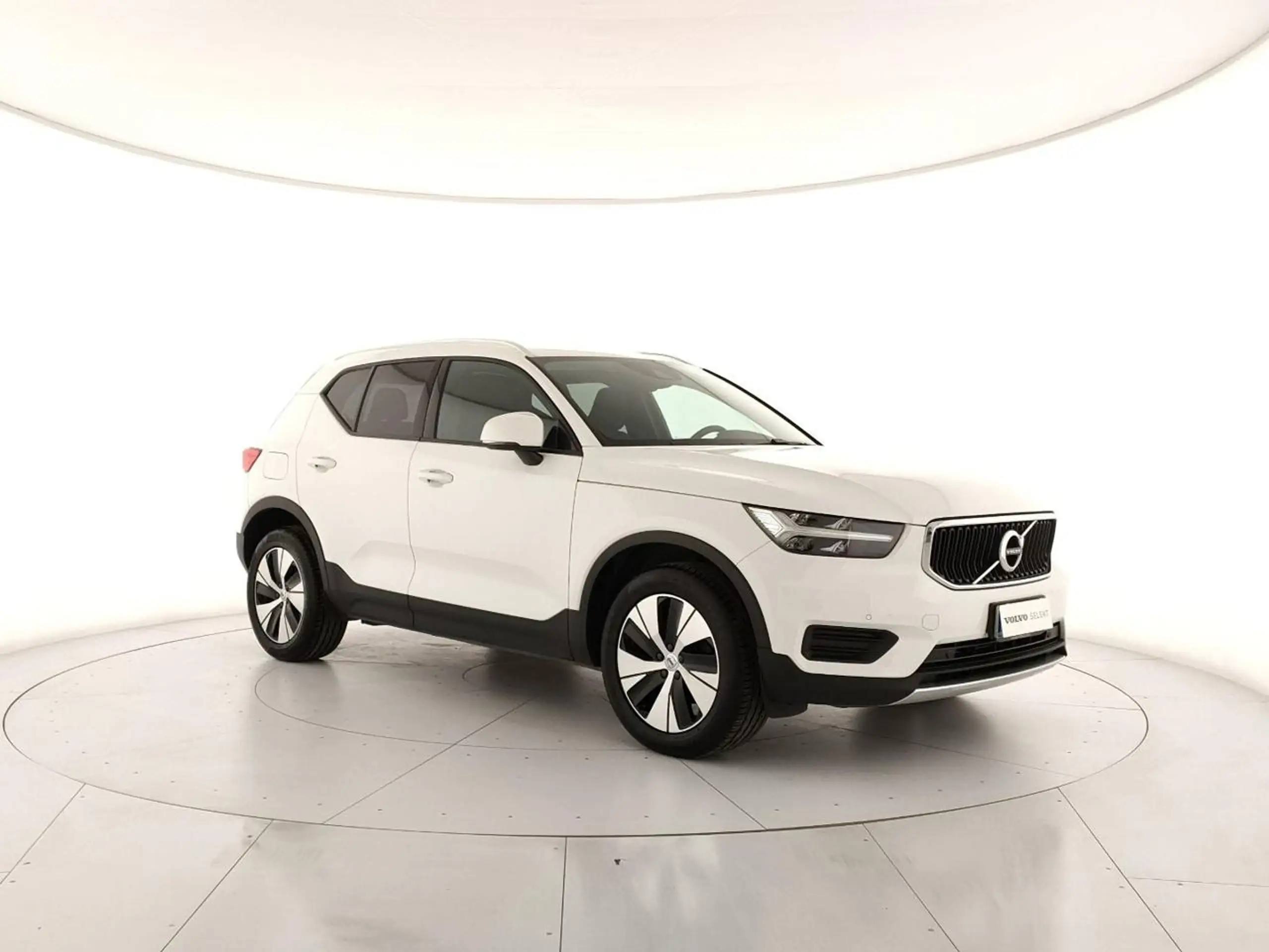 Volvo - XC40