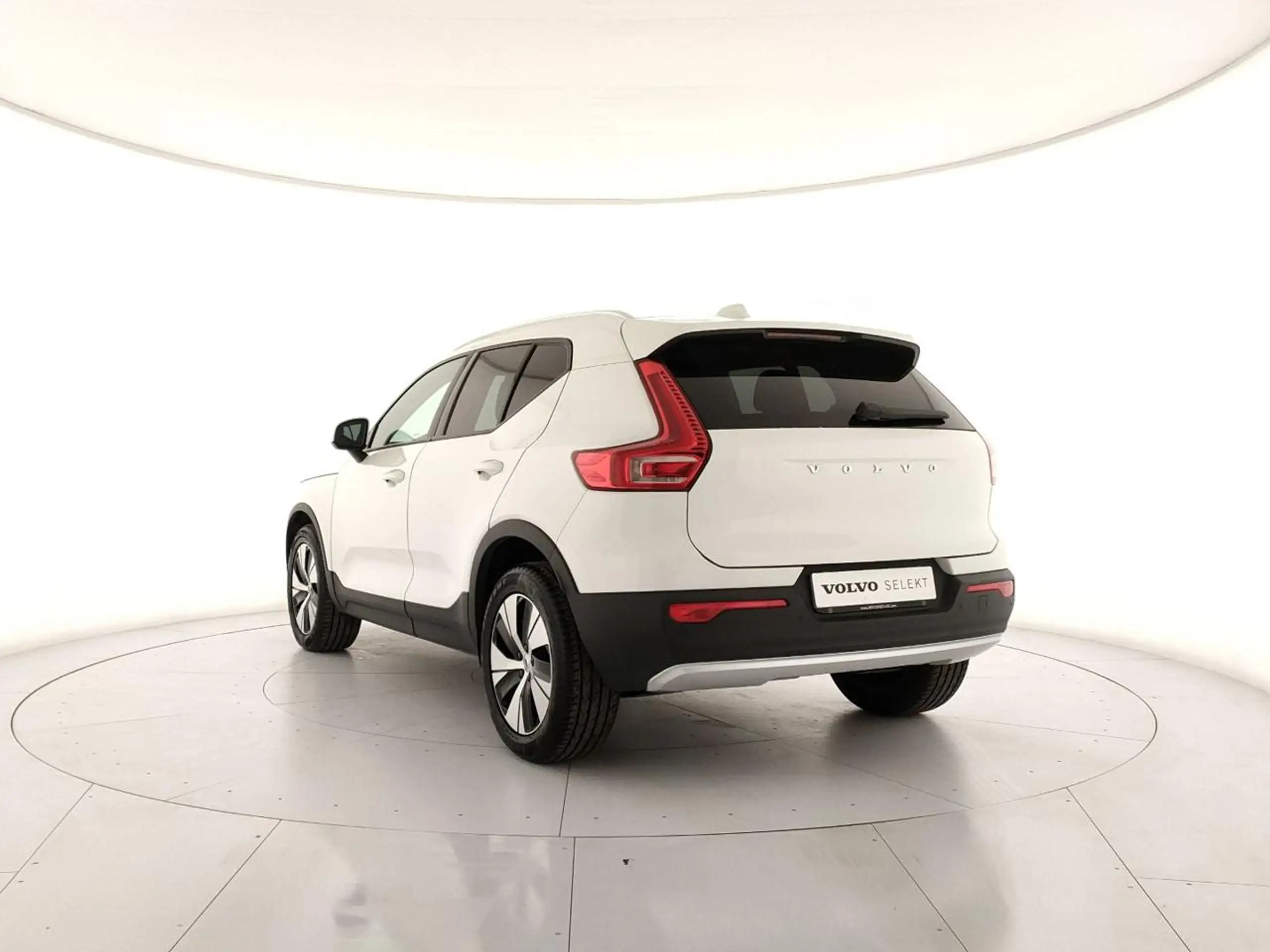 Volvo - XC40