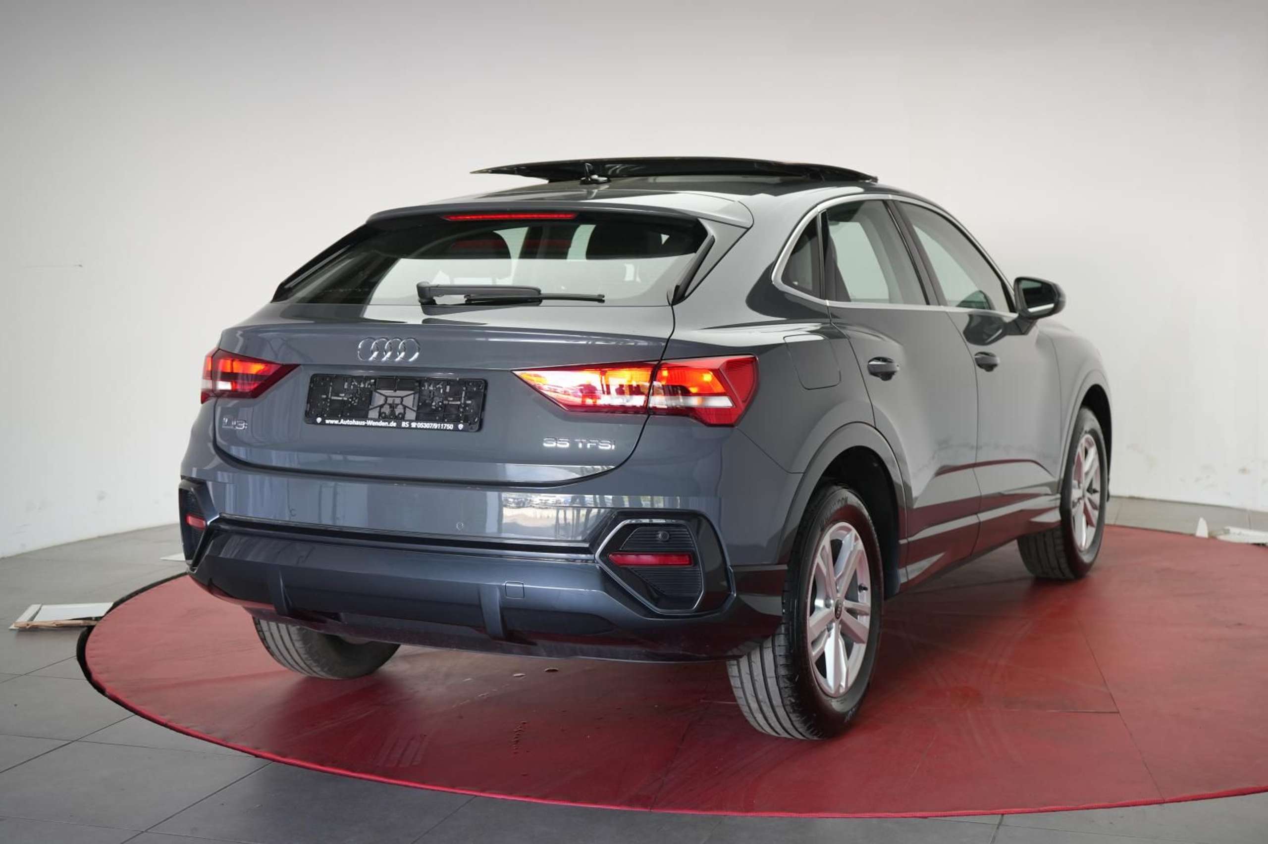 Audi - Q3