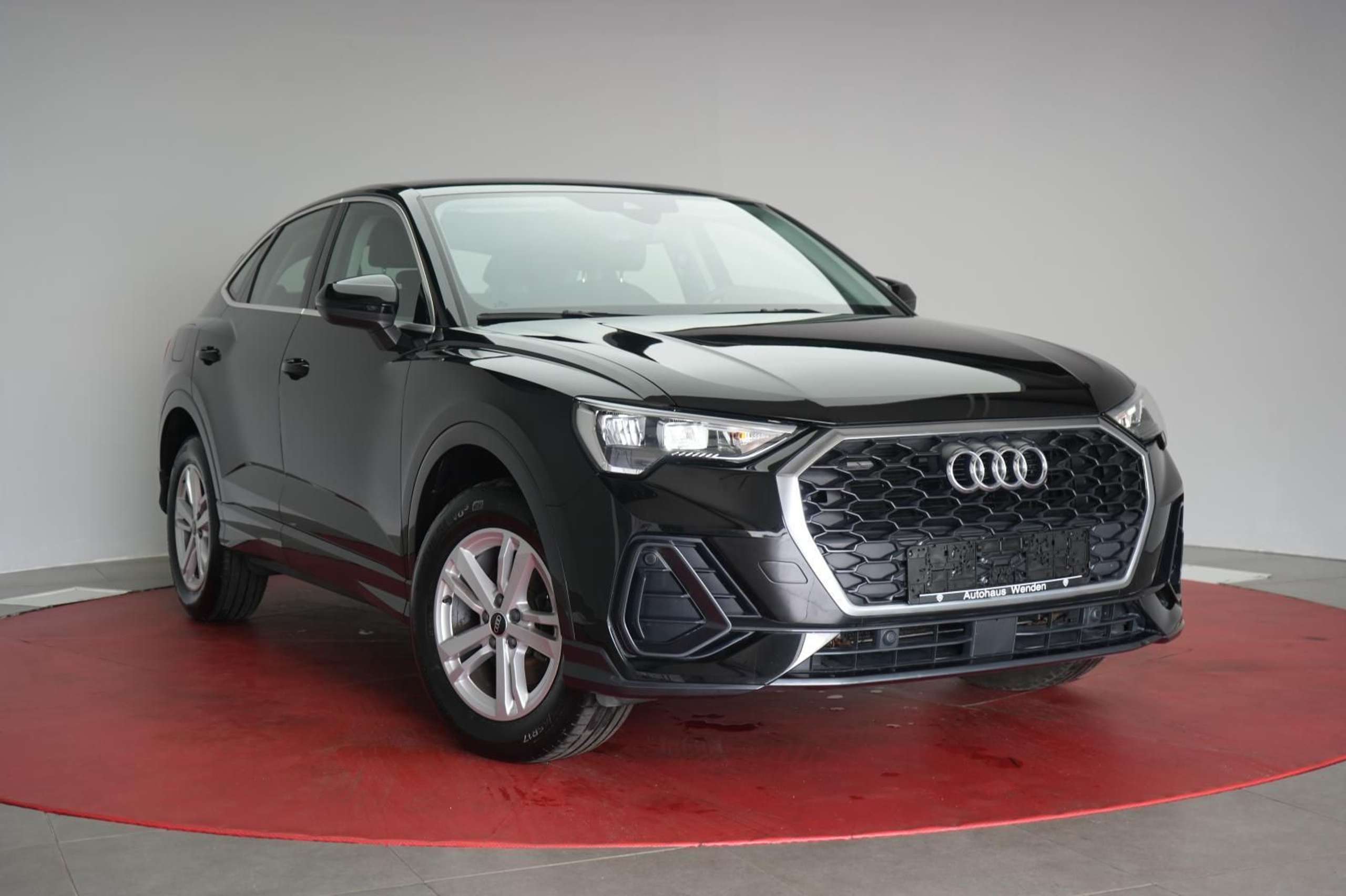 Audi Q3 2021