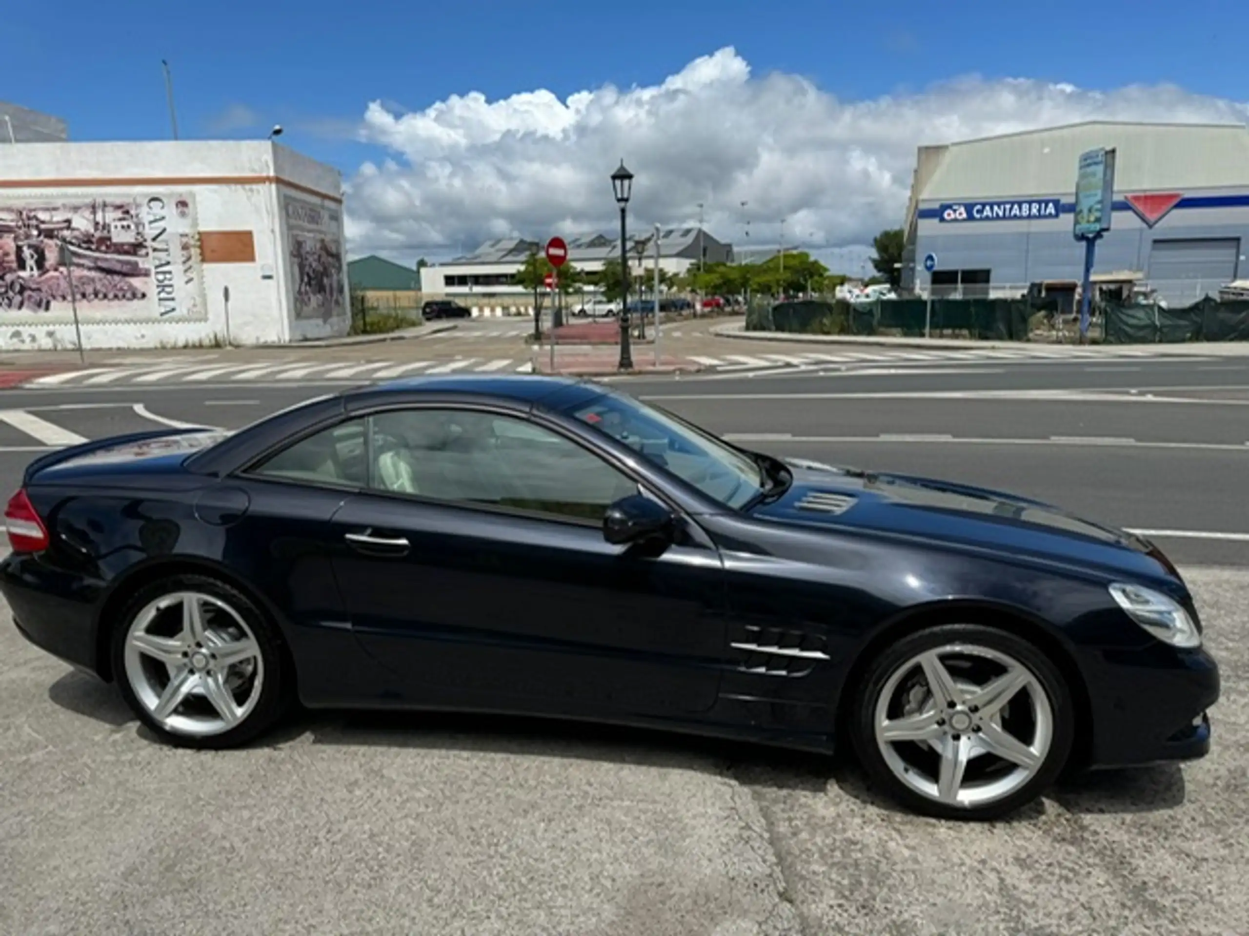 Mercedes-Benz - SL 350