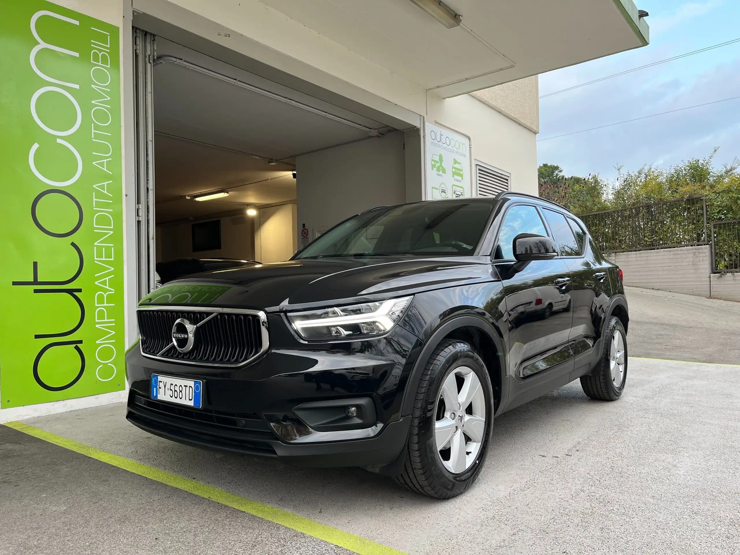 Volvo - XC40