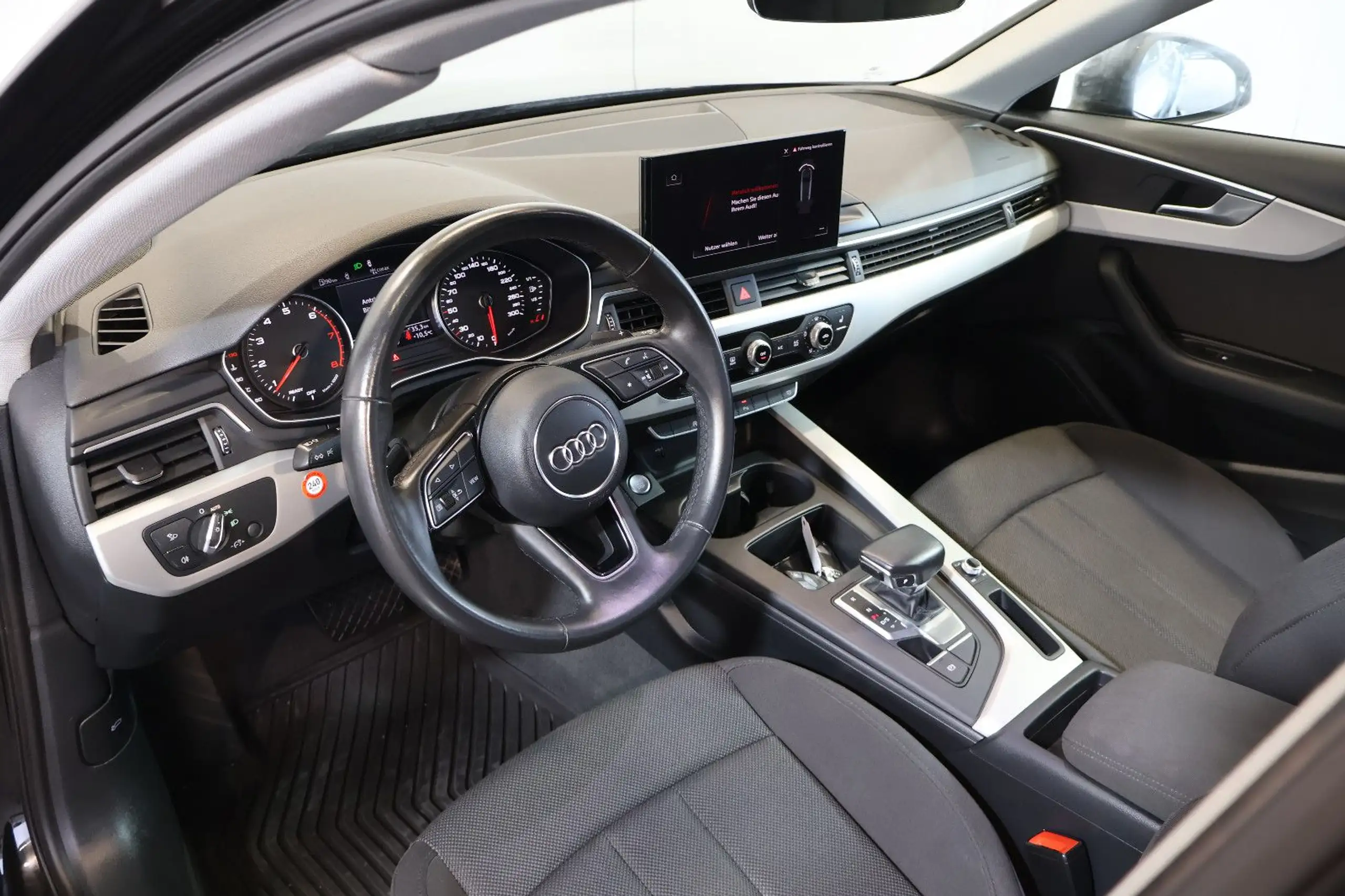 Audi - A4