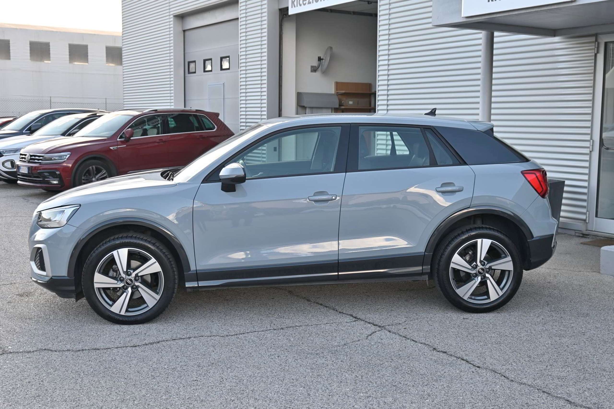 Audi - Q2