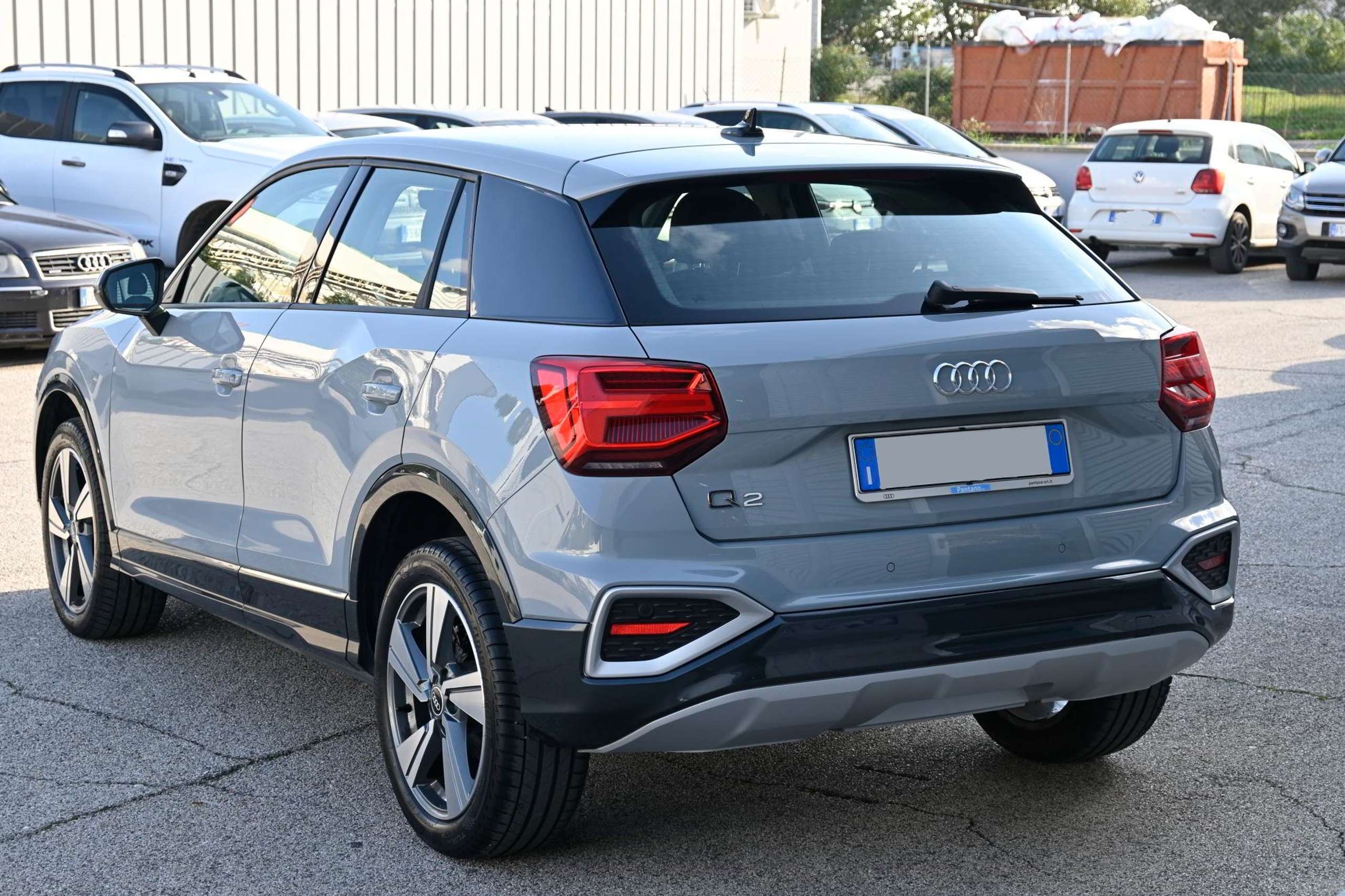 Audi - Q2