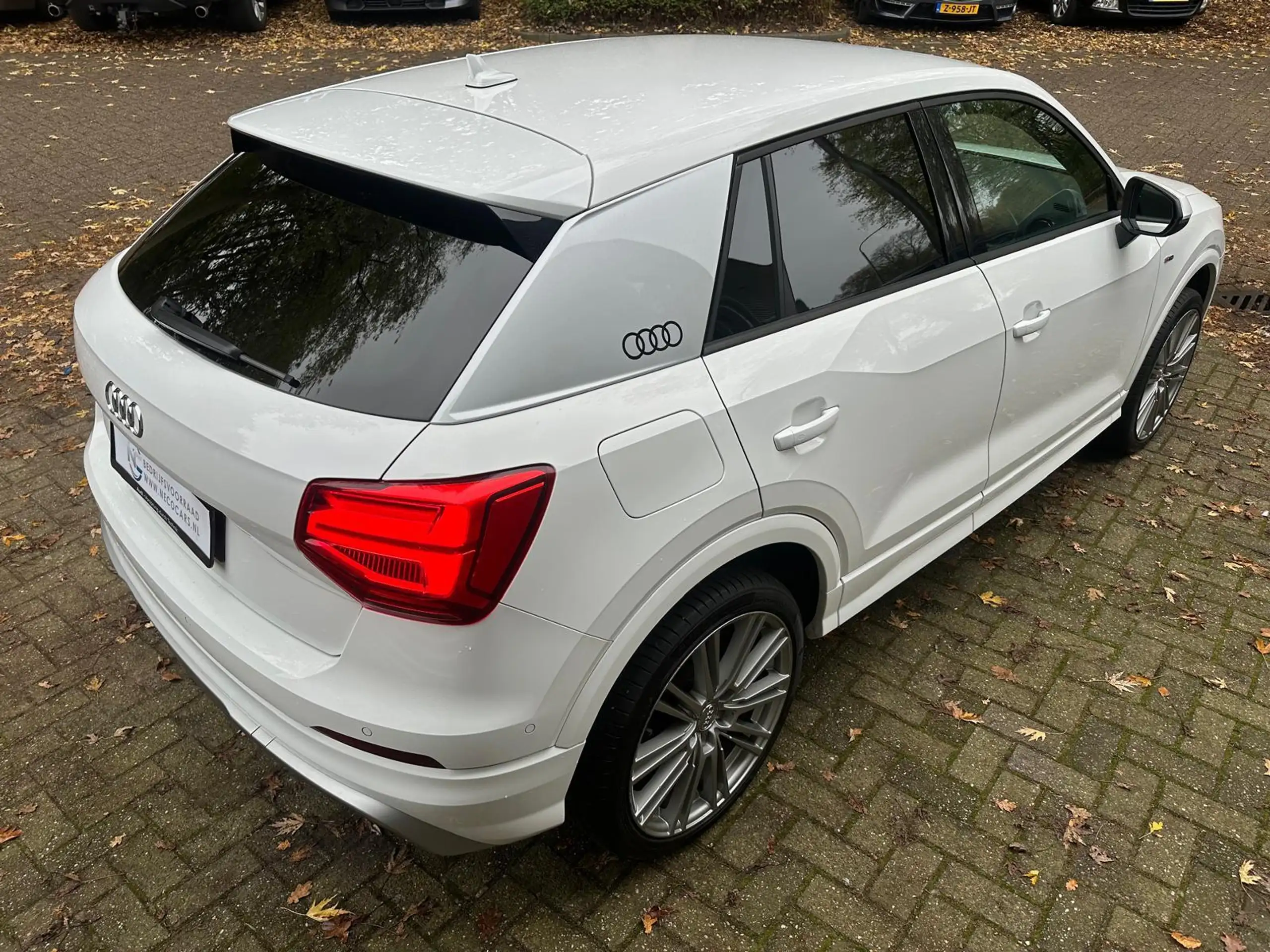 Audi - Q2