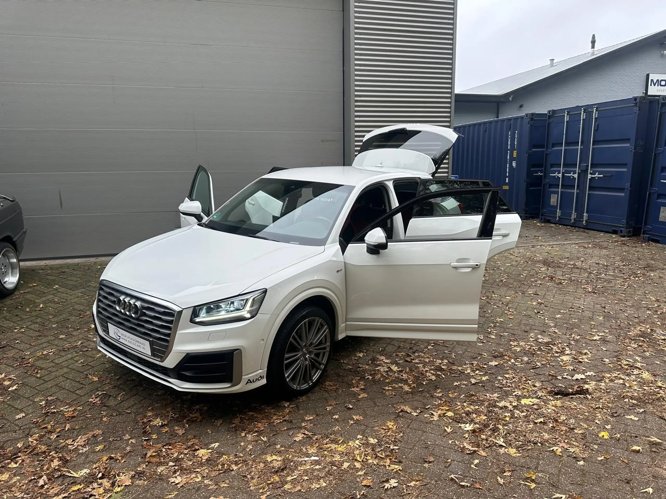 Audi - Q2