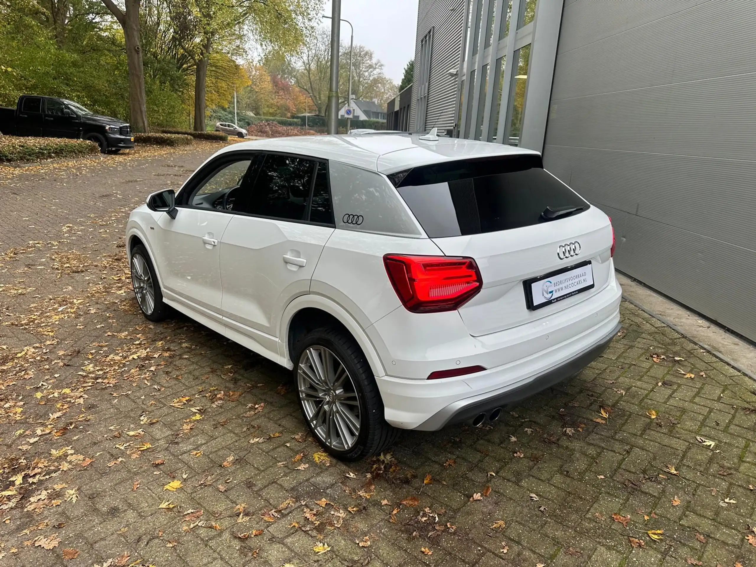 Audi - Q2