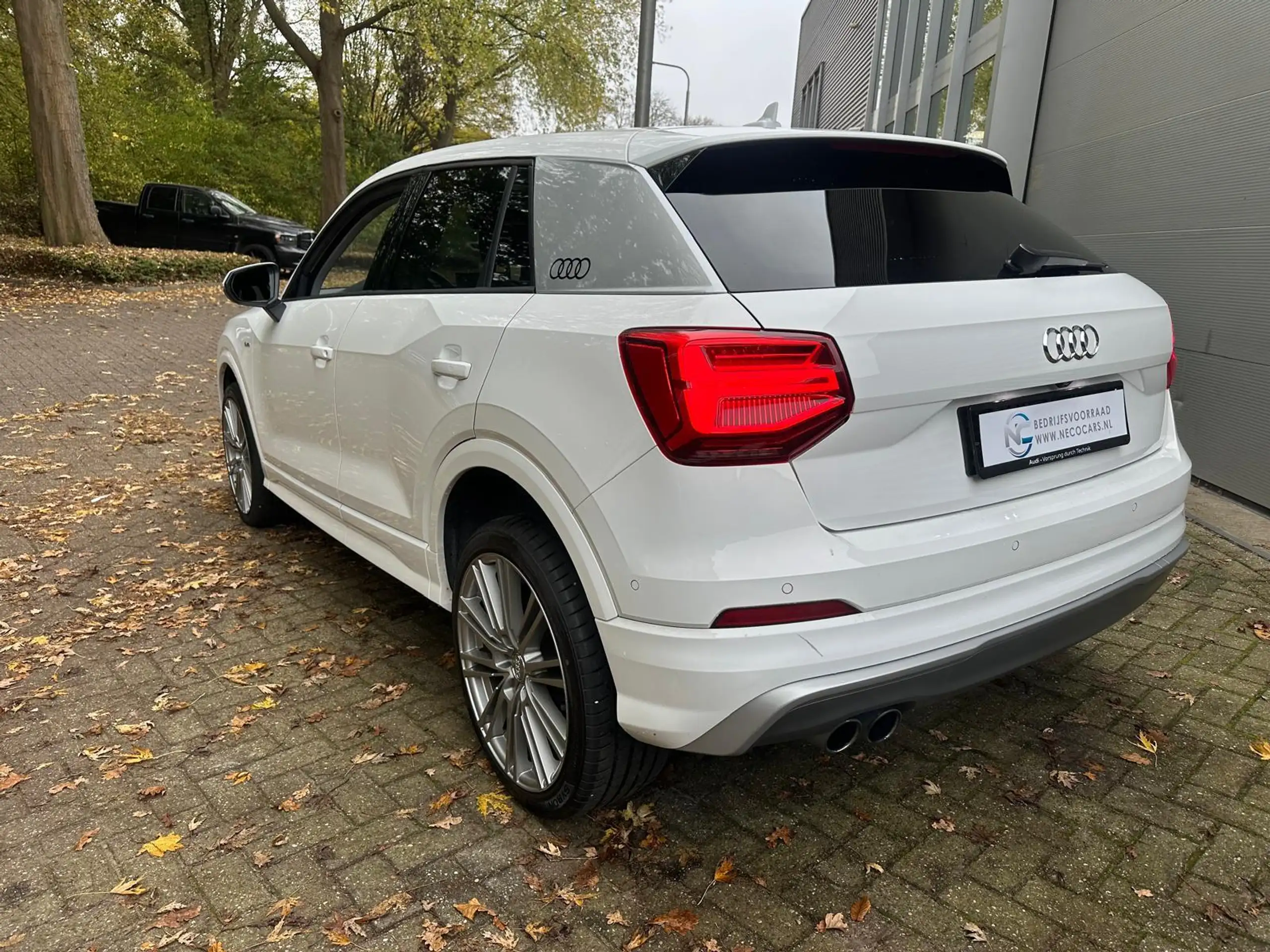 Audi - Q2