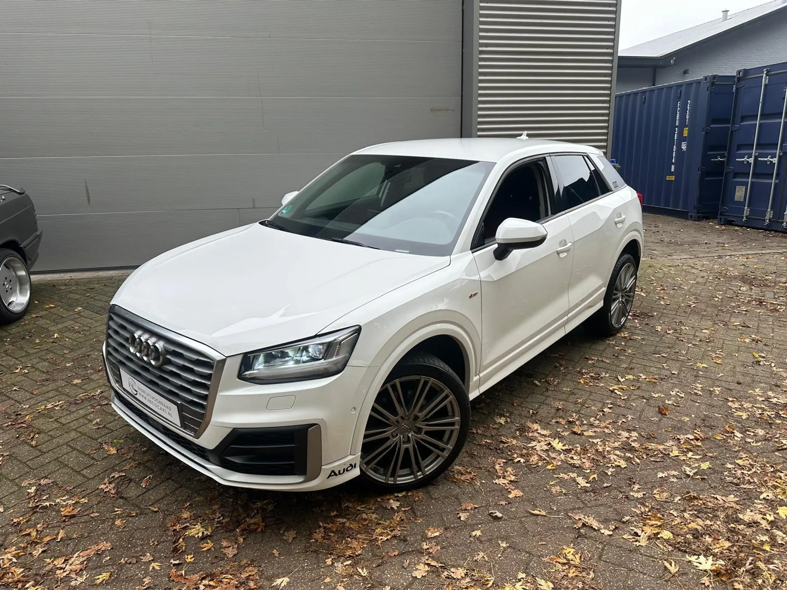 Audi - Q2