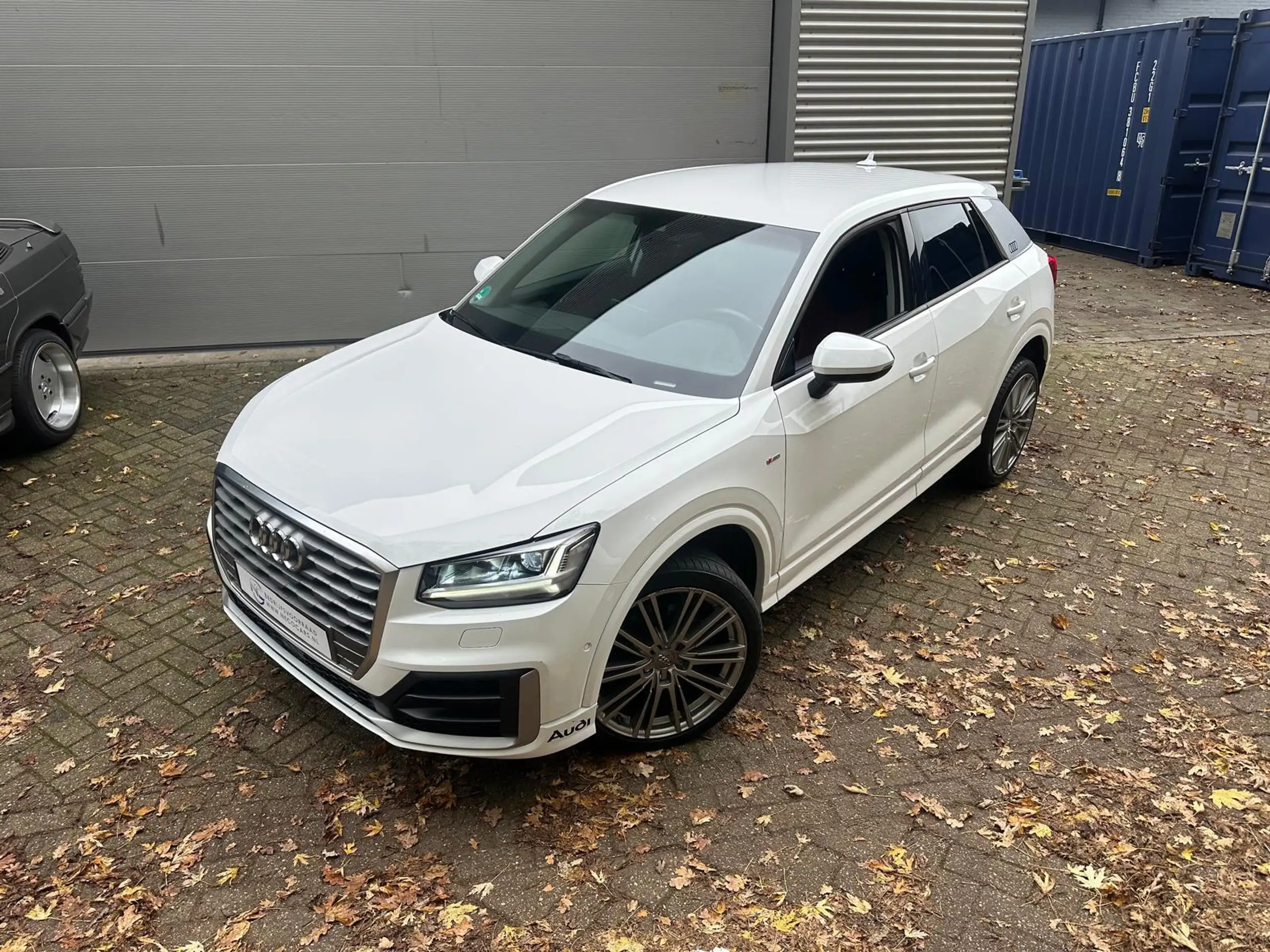 Audi - Q2