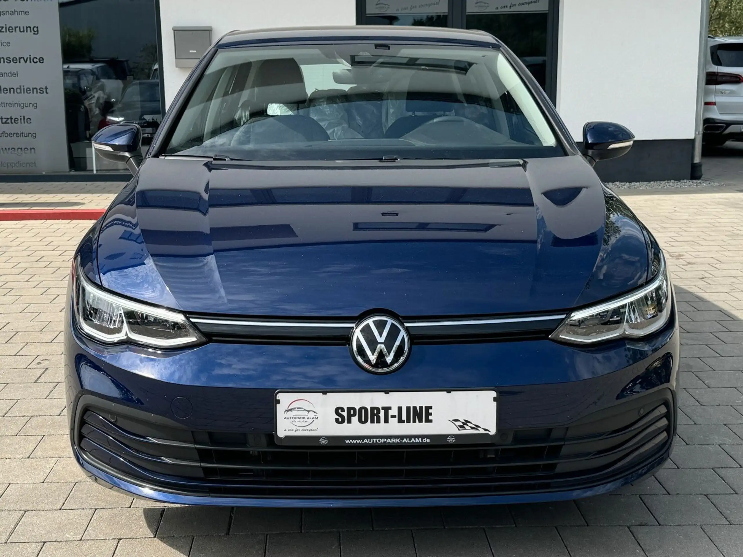 Volkswagen - Golf