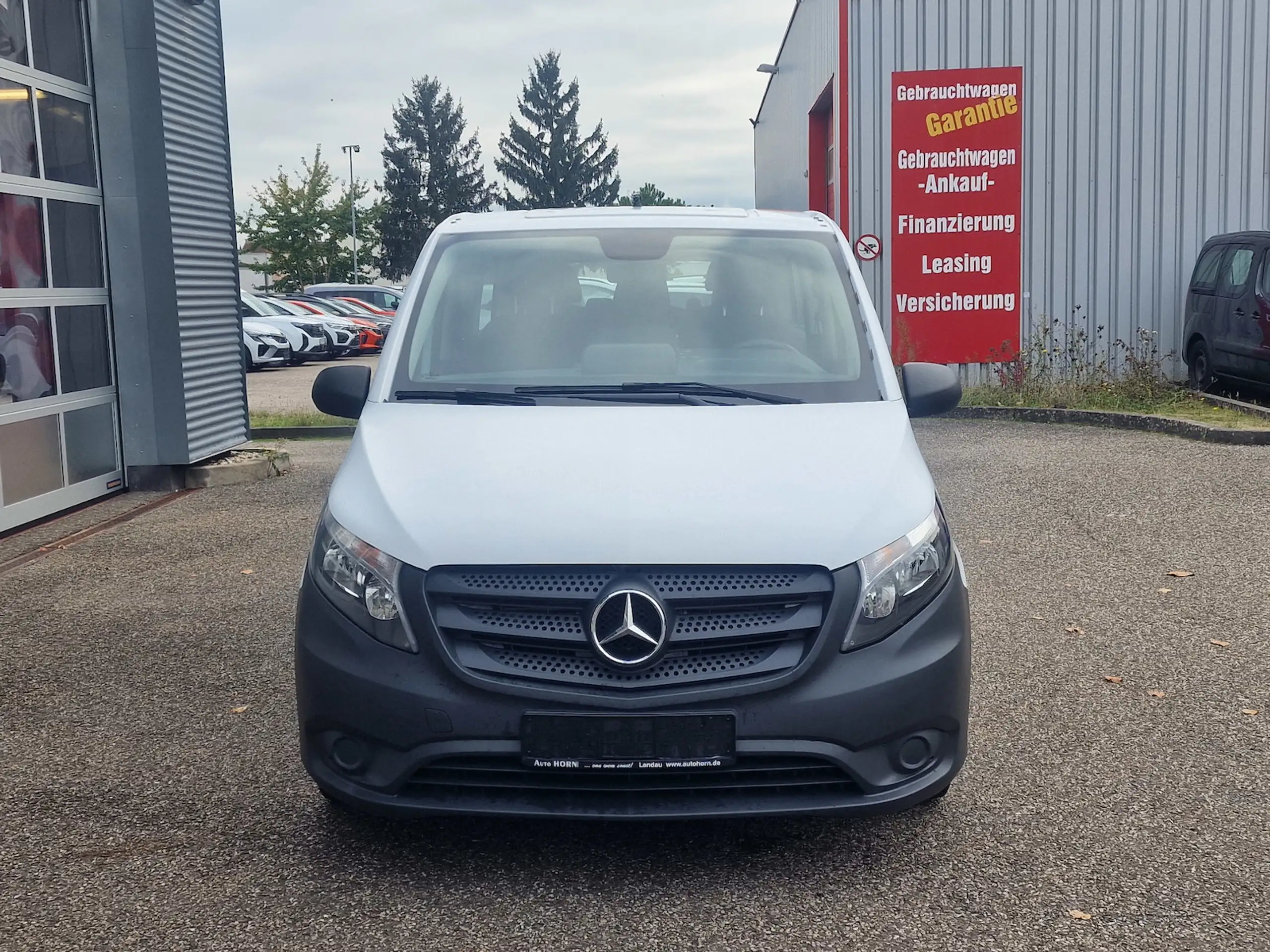 Mercedes-Benz - Vito