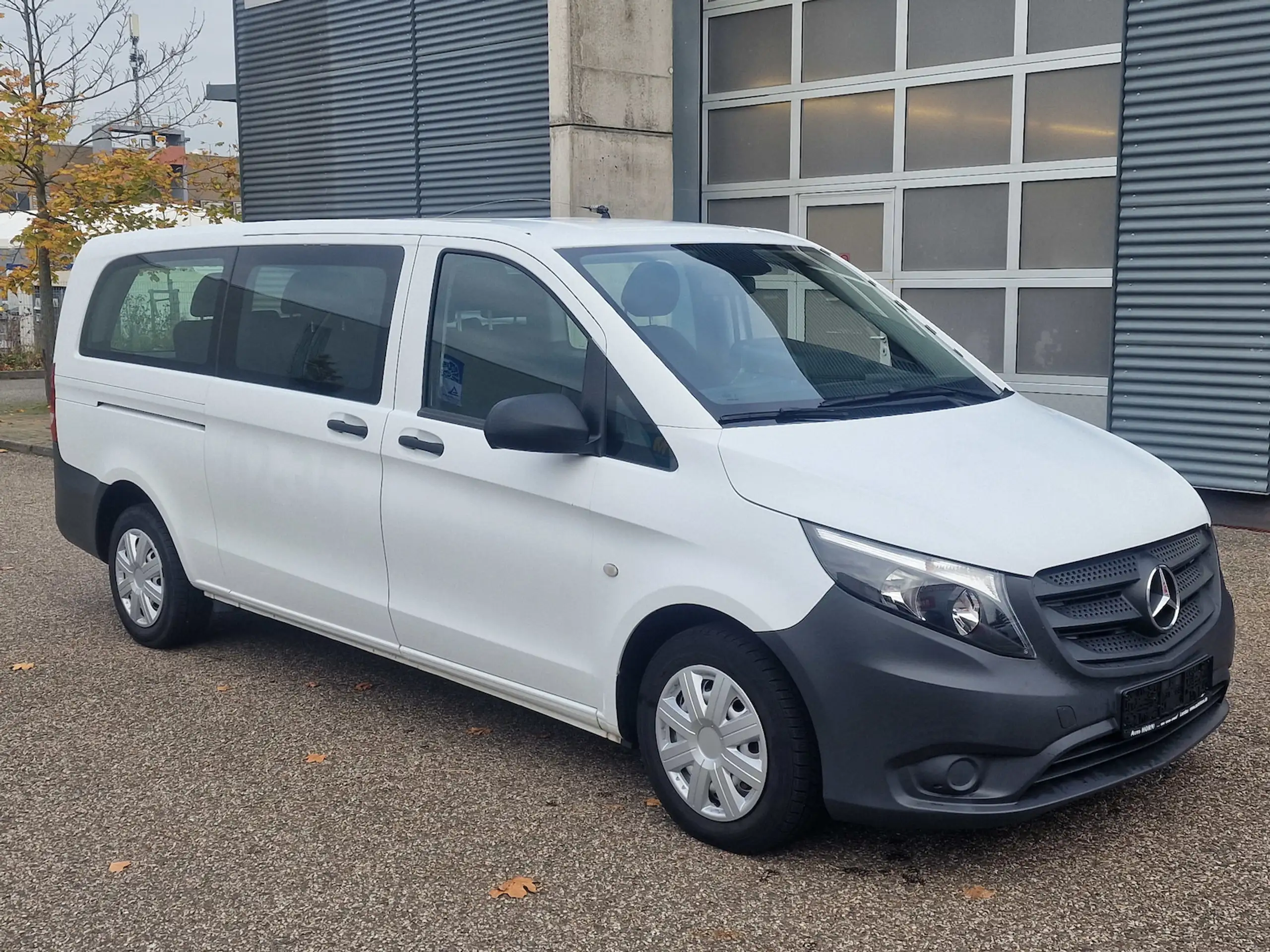 Mercedes-Benz - Vito