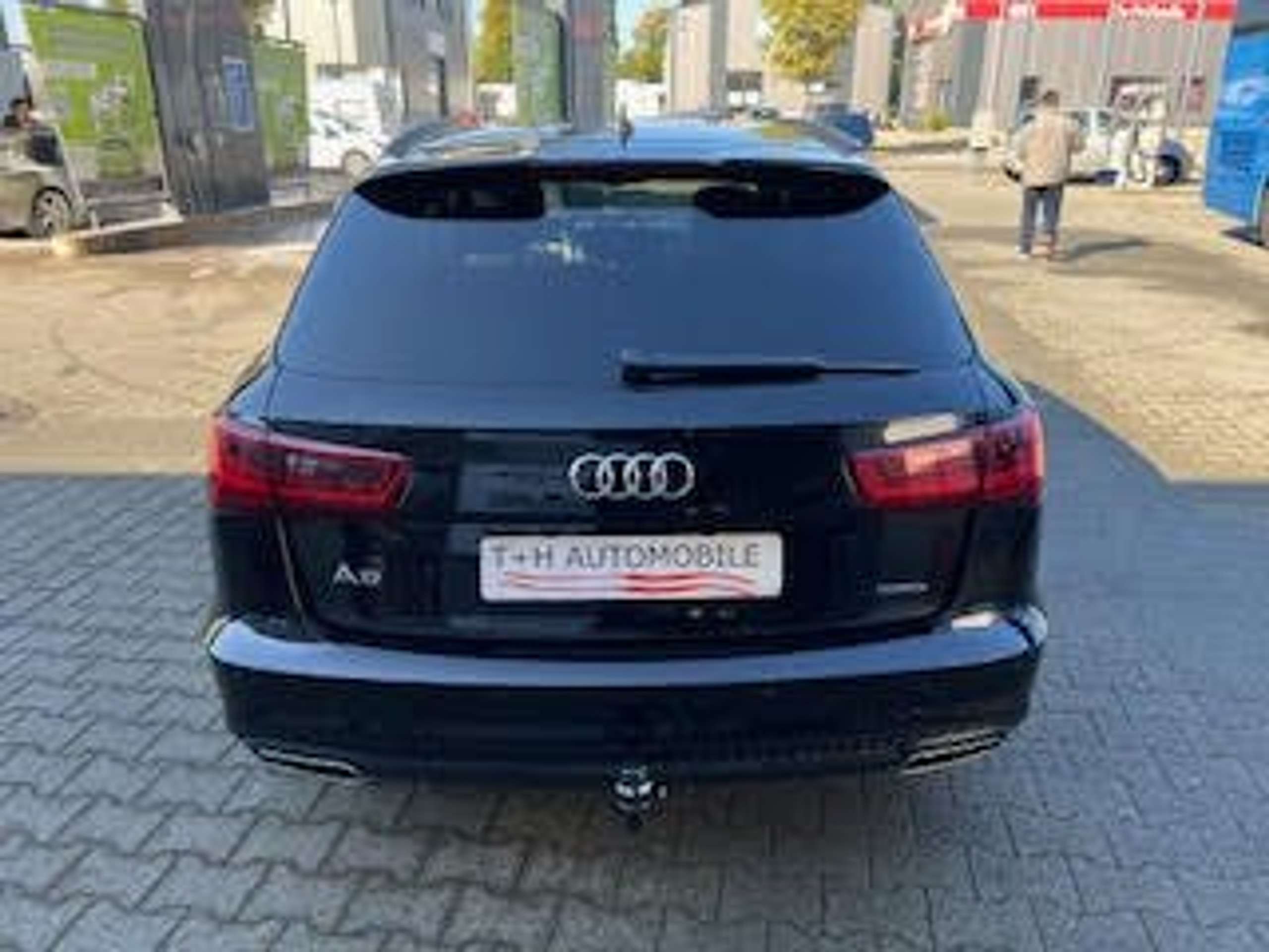 Audi - A6