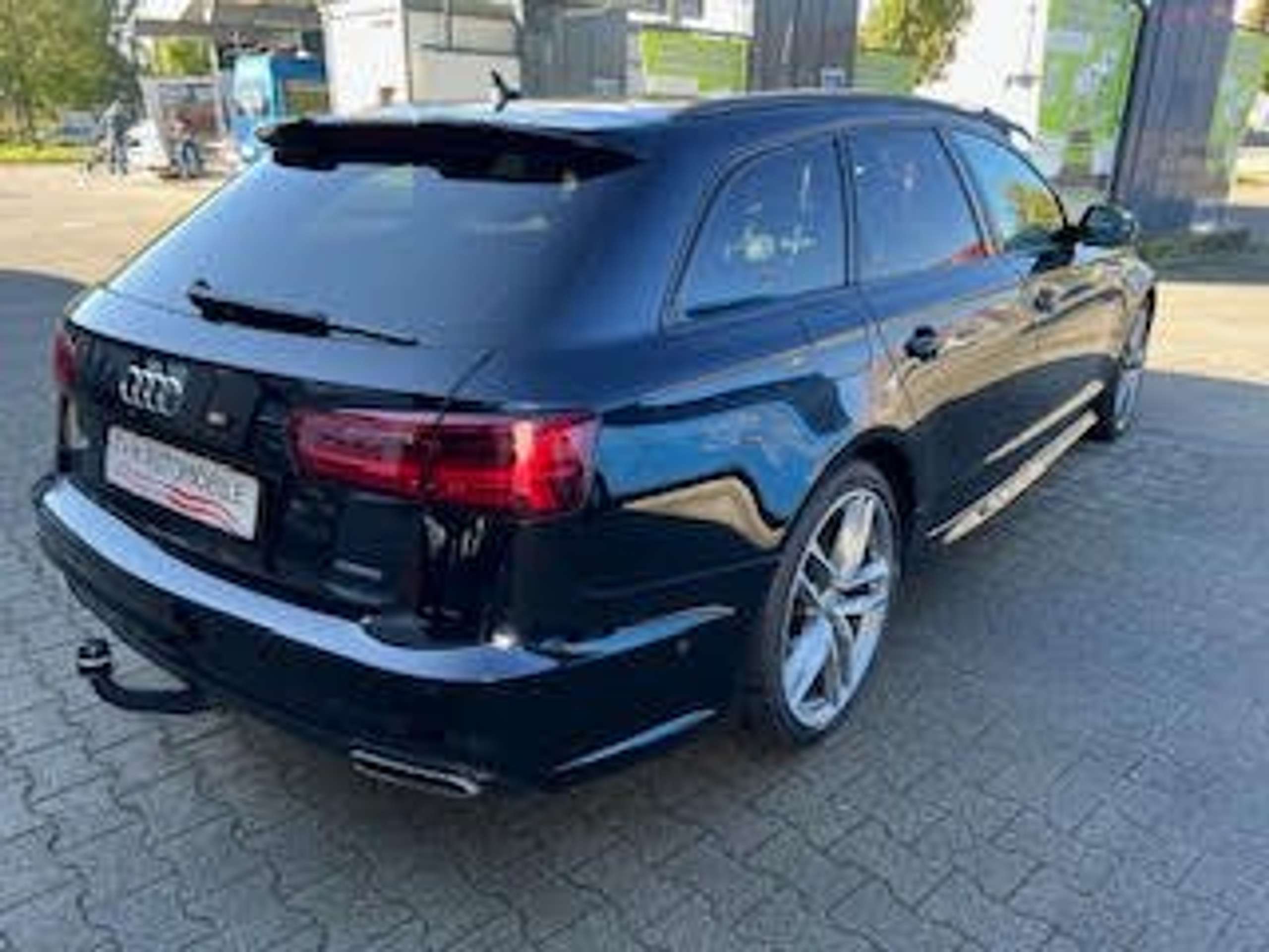 Audi - A6