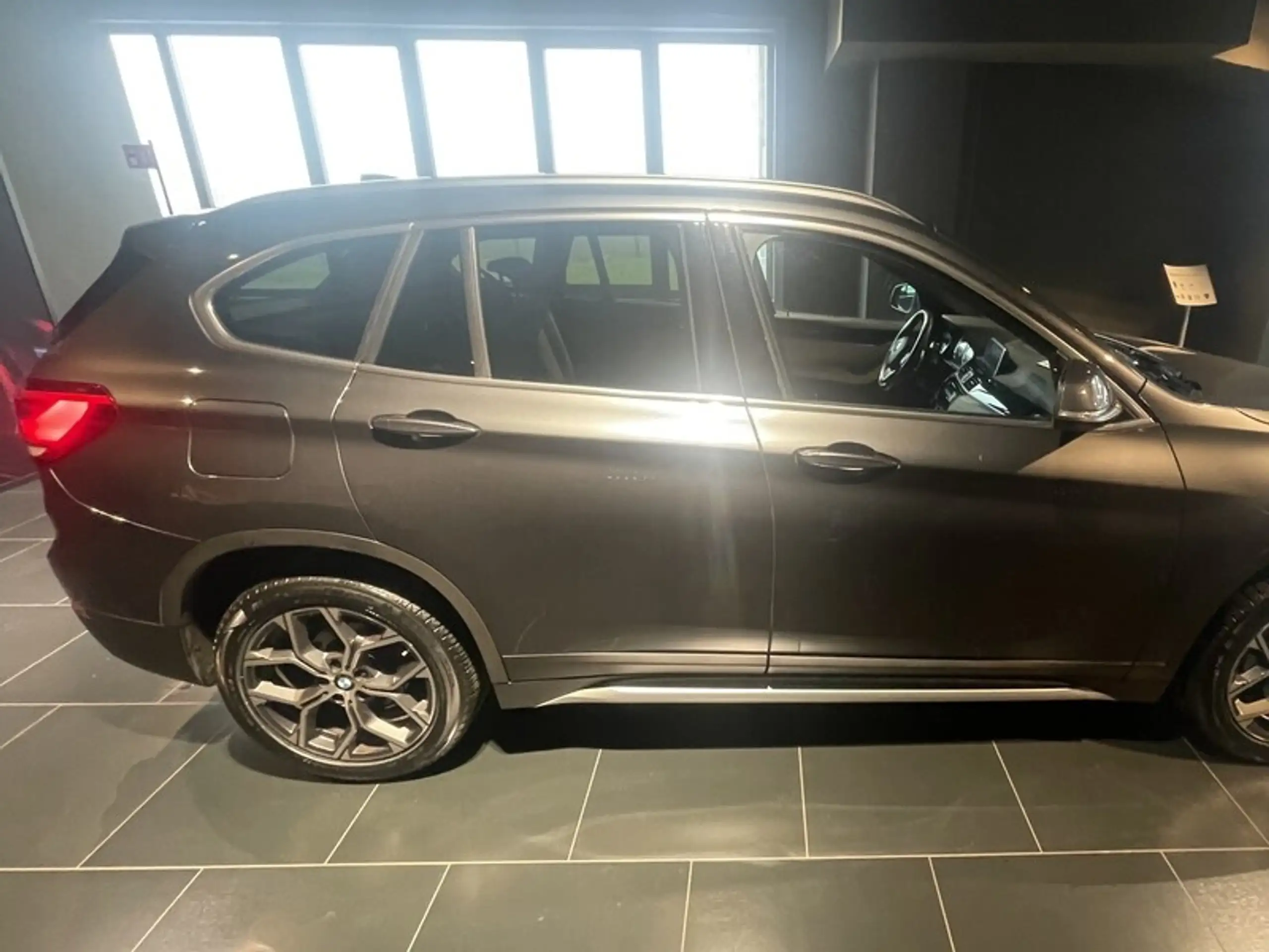 BMW - X1