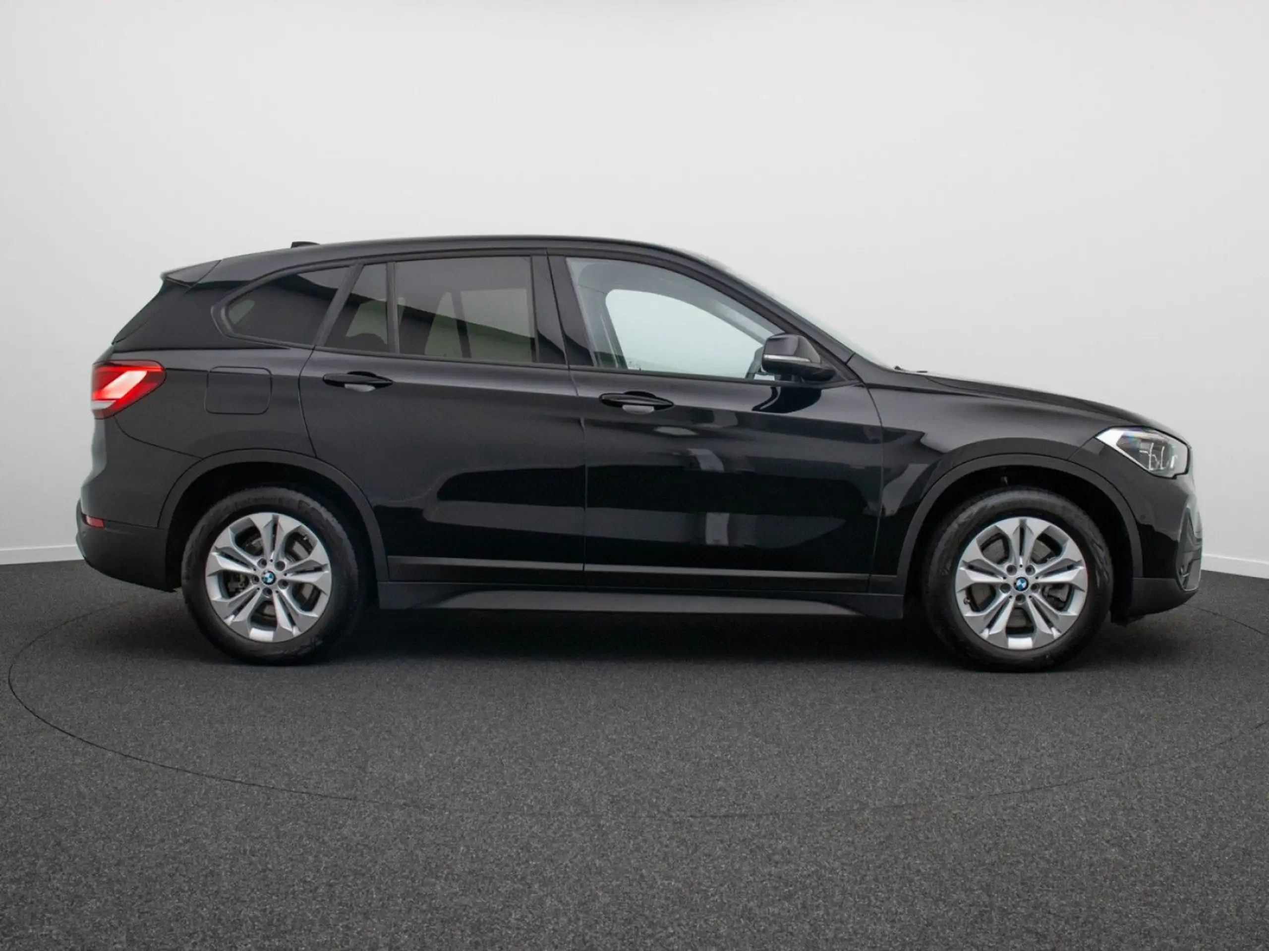 BMW - X1