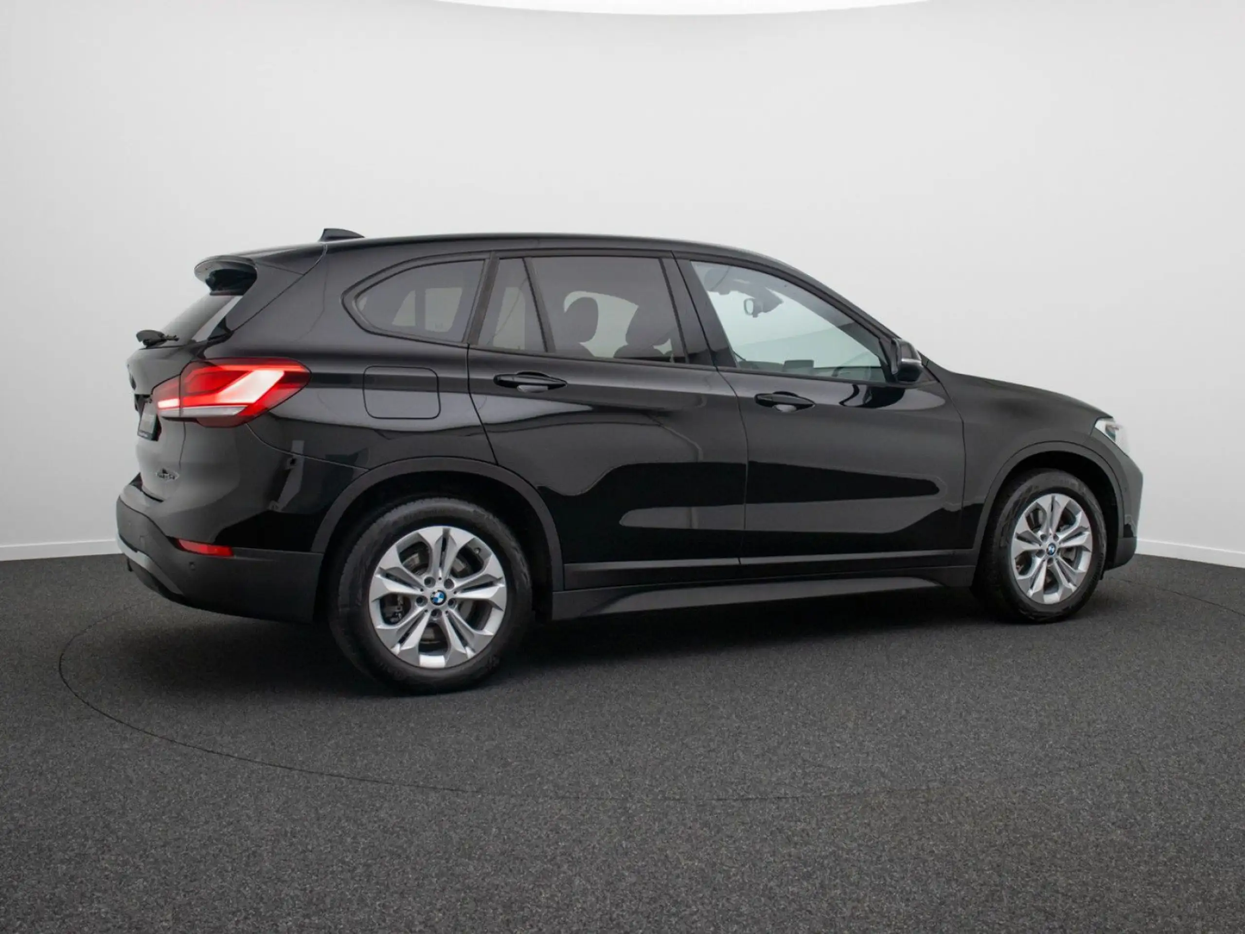 BMW - X1