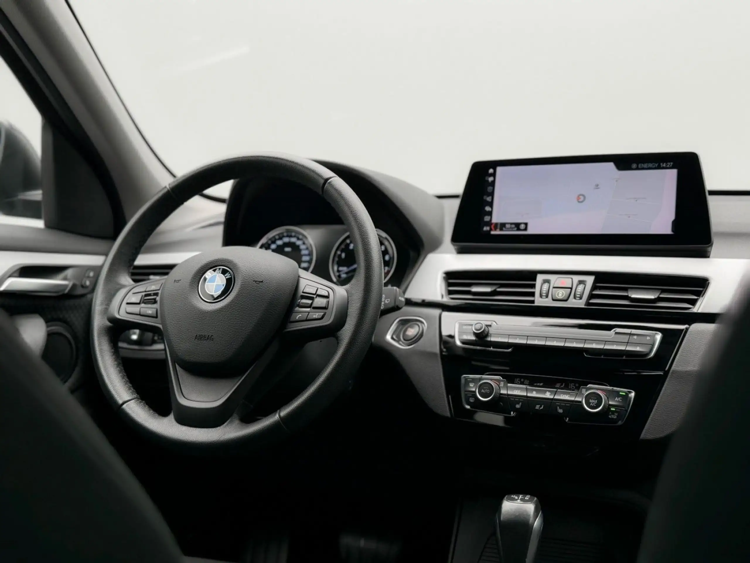 BMW - X1