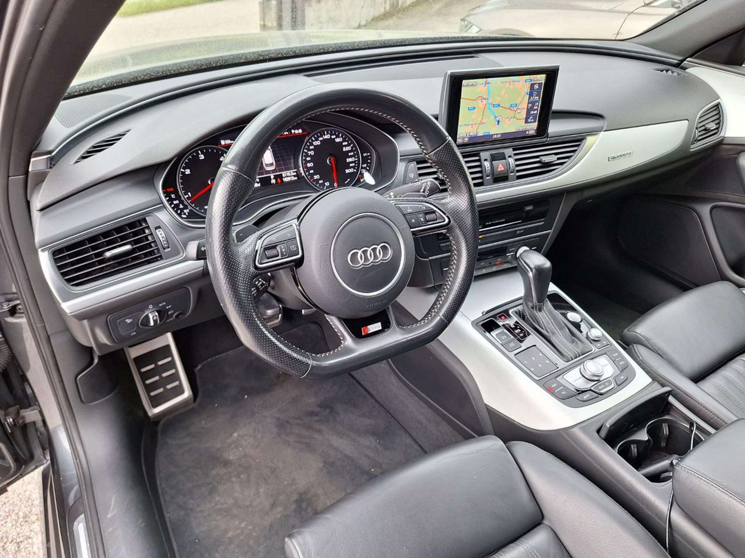 Audi - A6