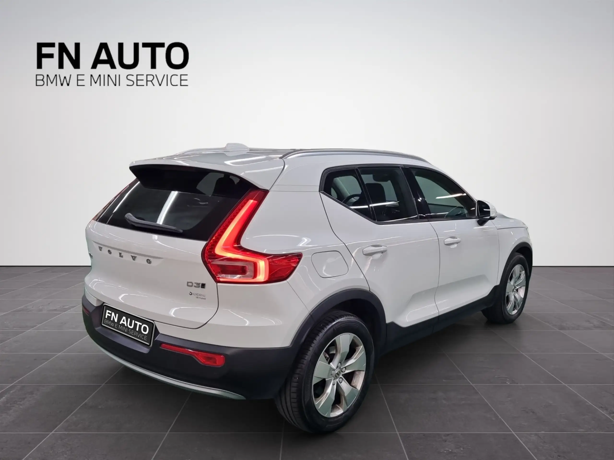 Volvo - XC40