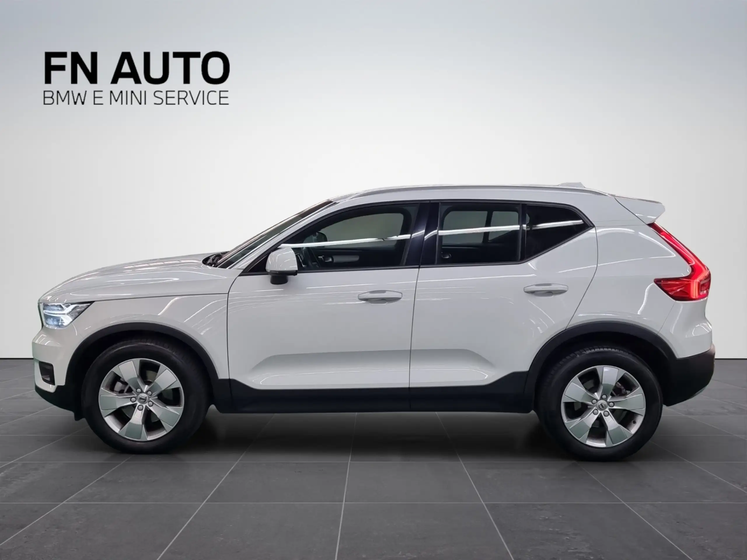 Volvo - XC40