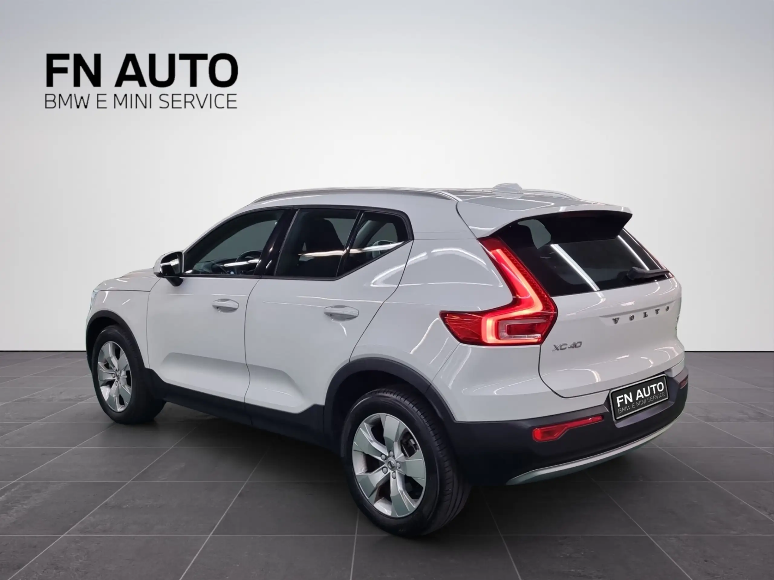 Volvo - XC40