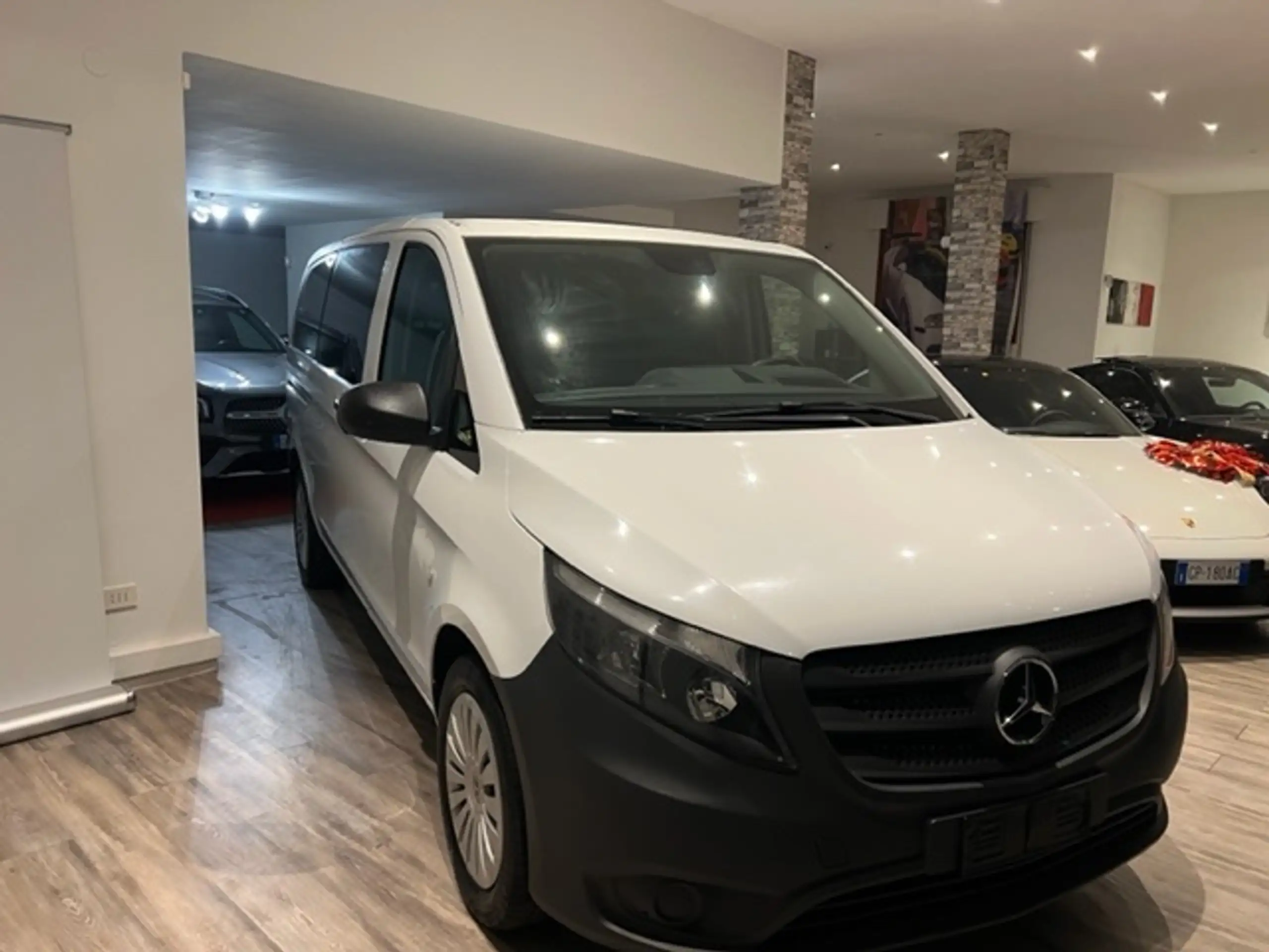 Mercedes-Benz - Vito