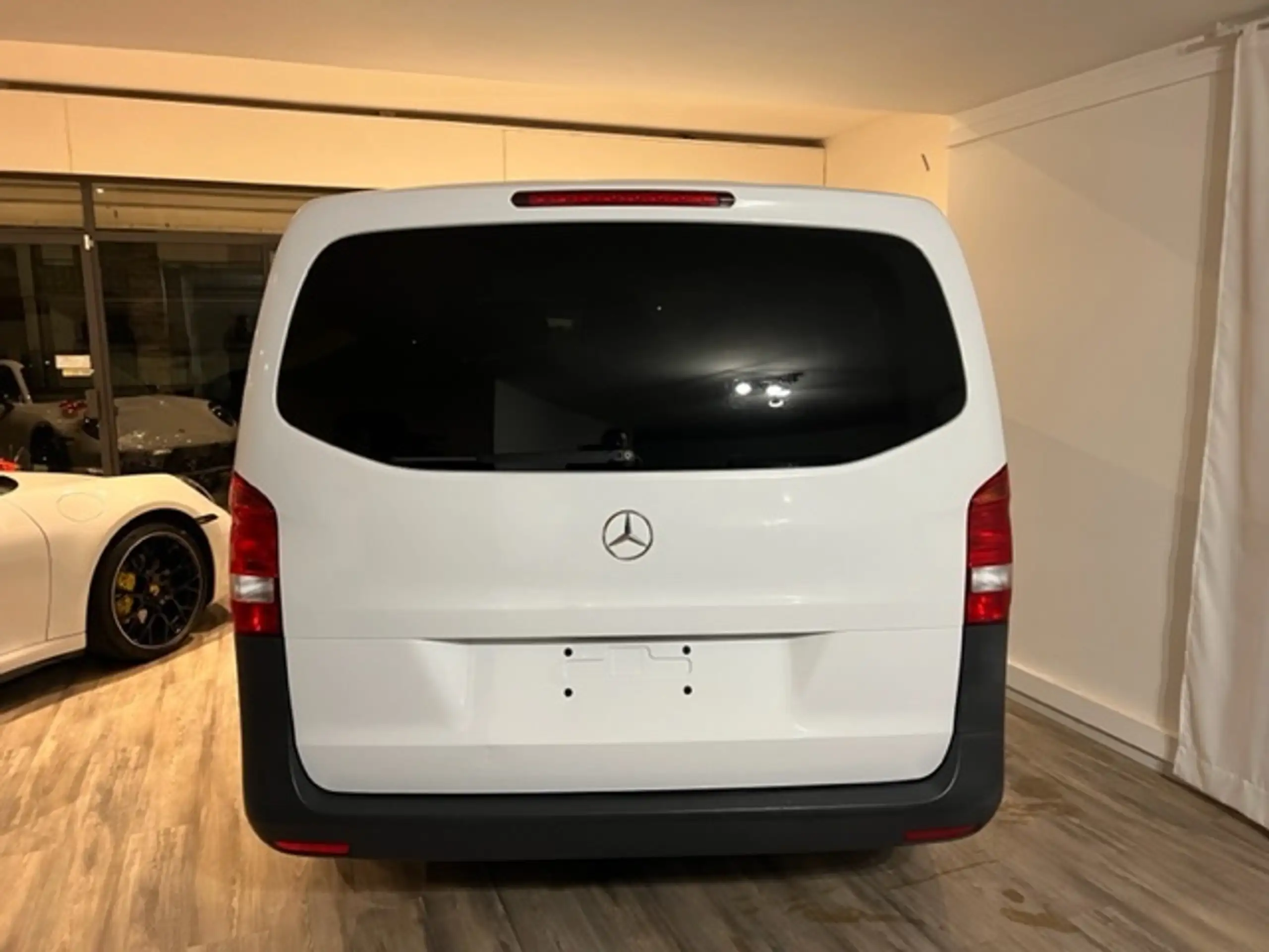 Mercedes-Benz - Vito