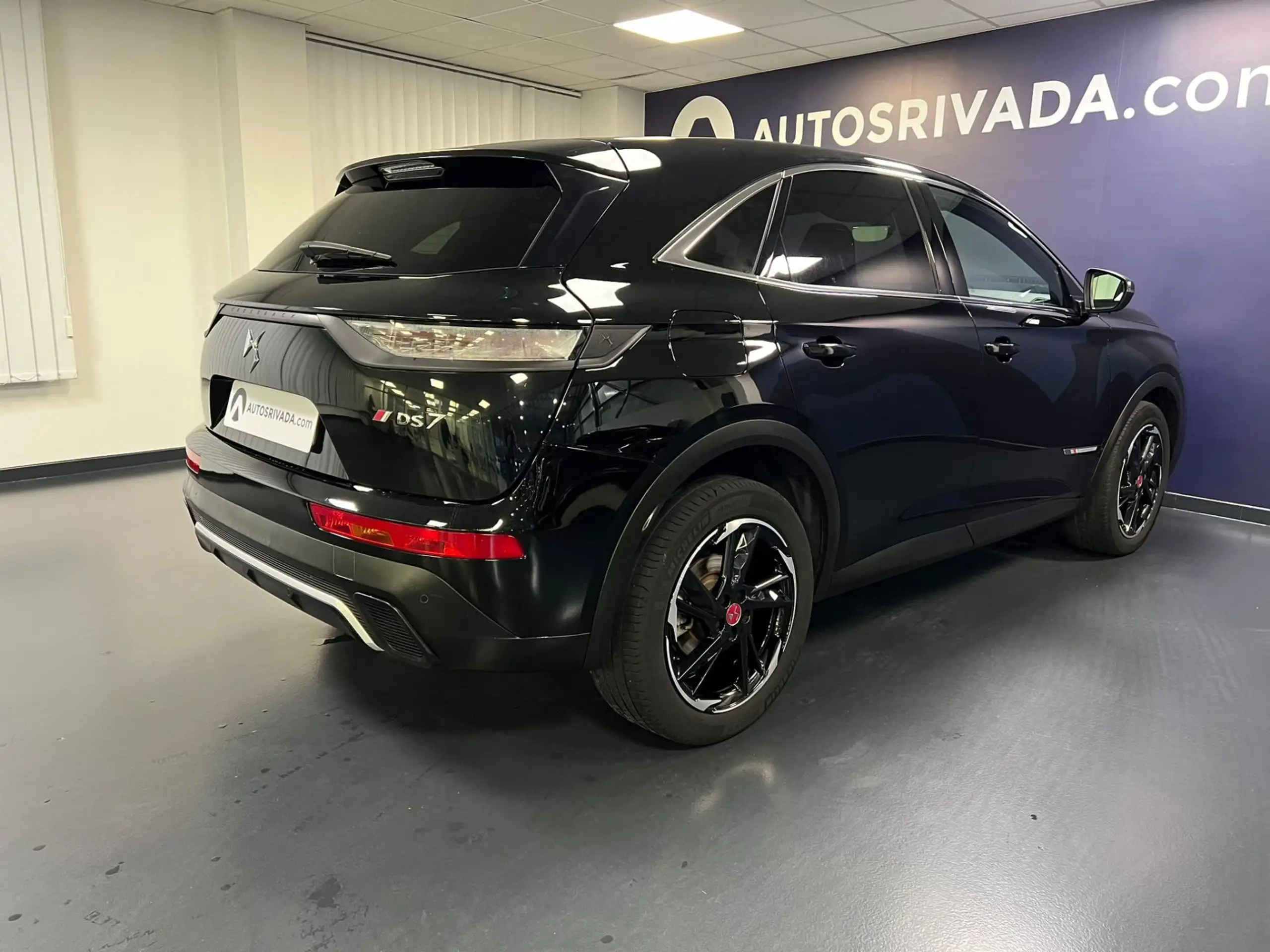 DS Automobiles - DS 7 Crossback