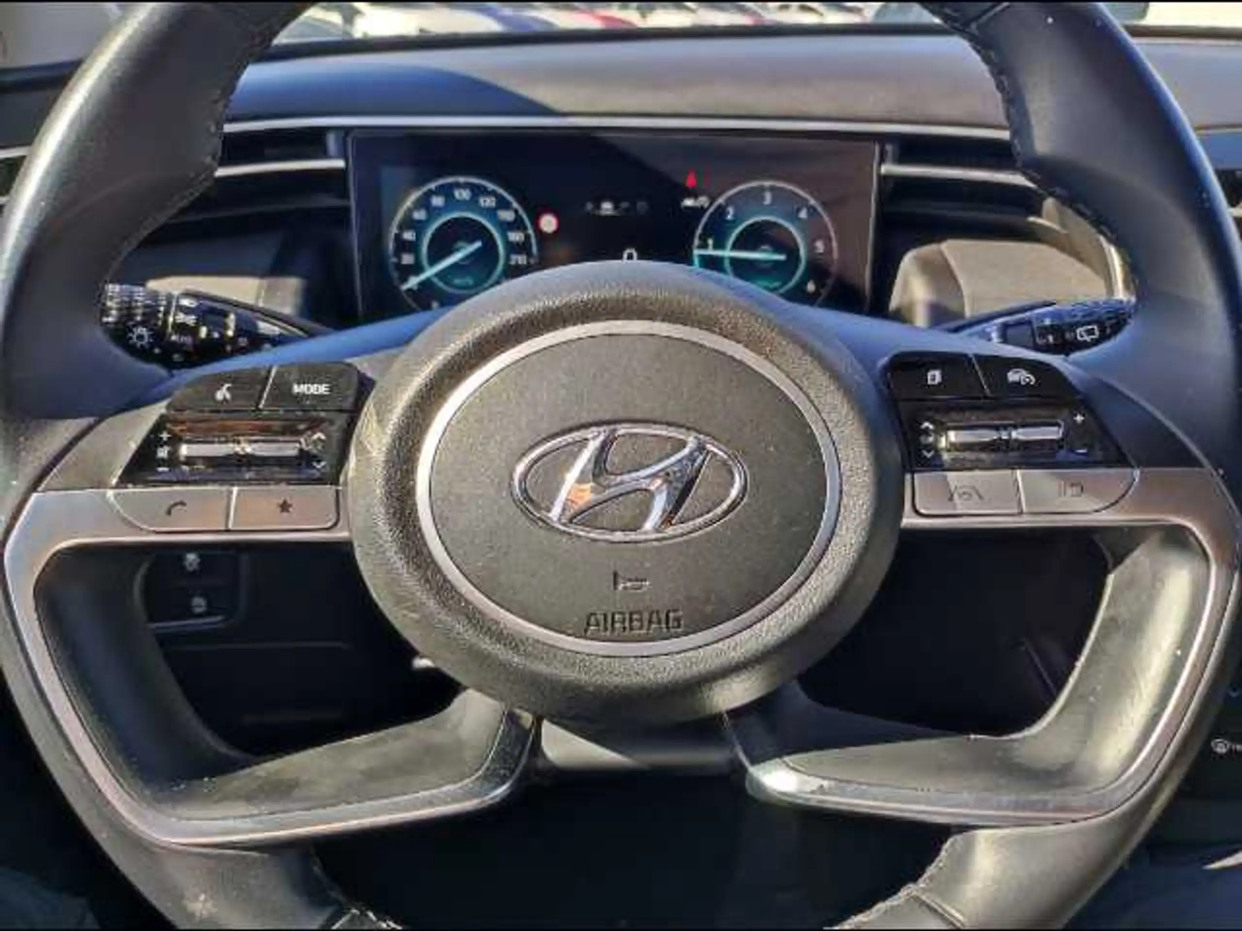 Hyundai - TUCSON