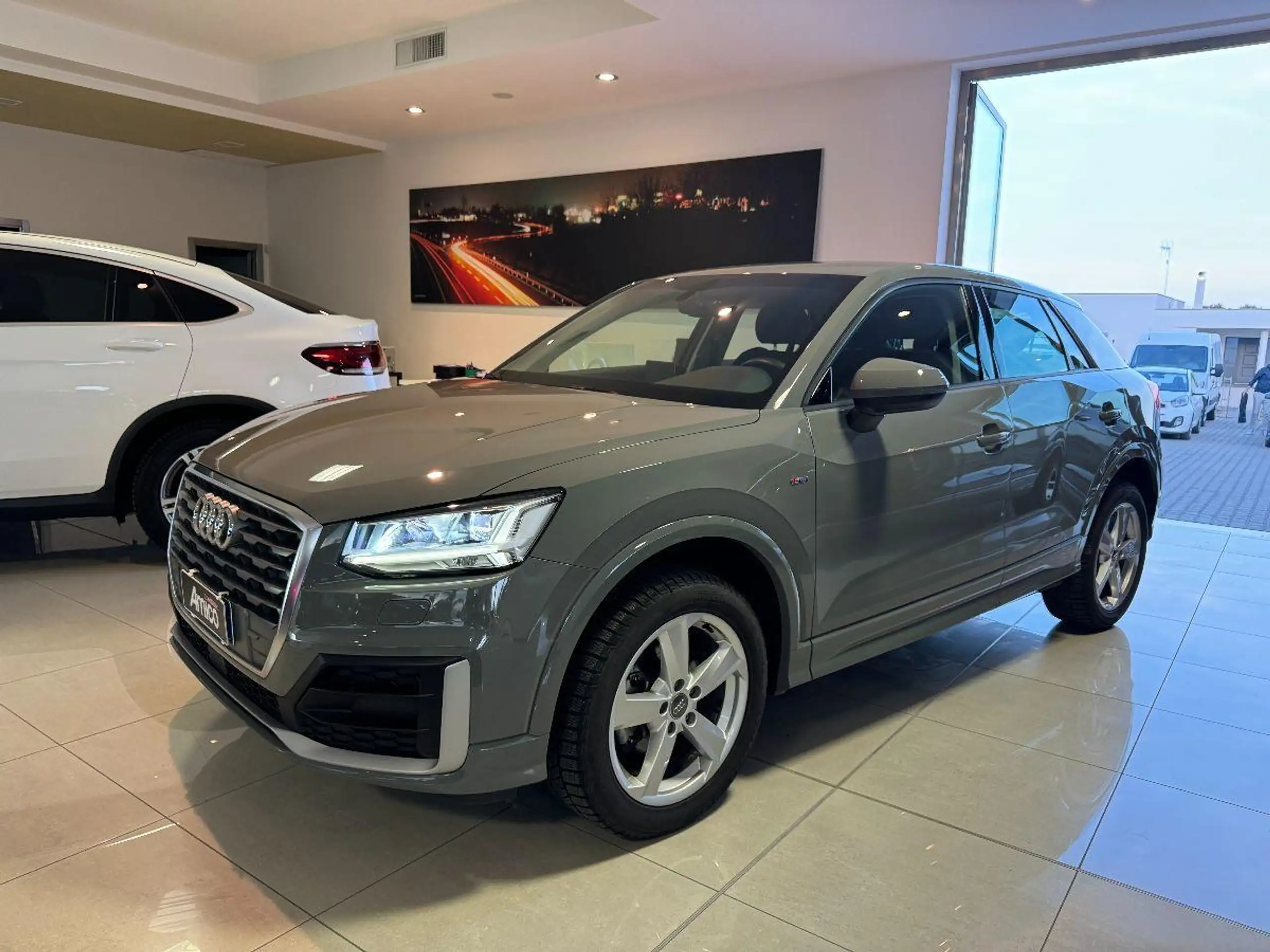 Audi - Q2