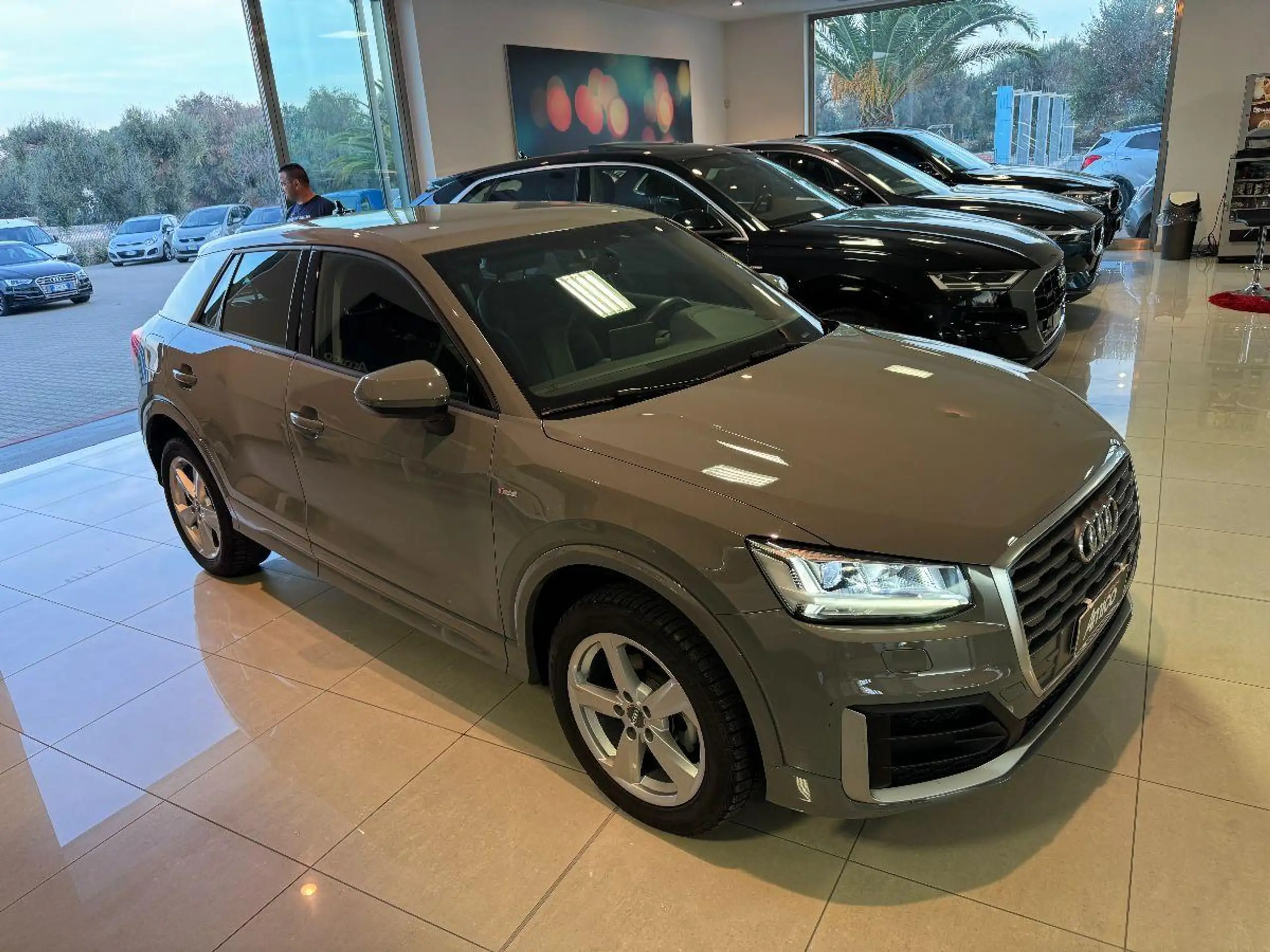 Audi - Q2