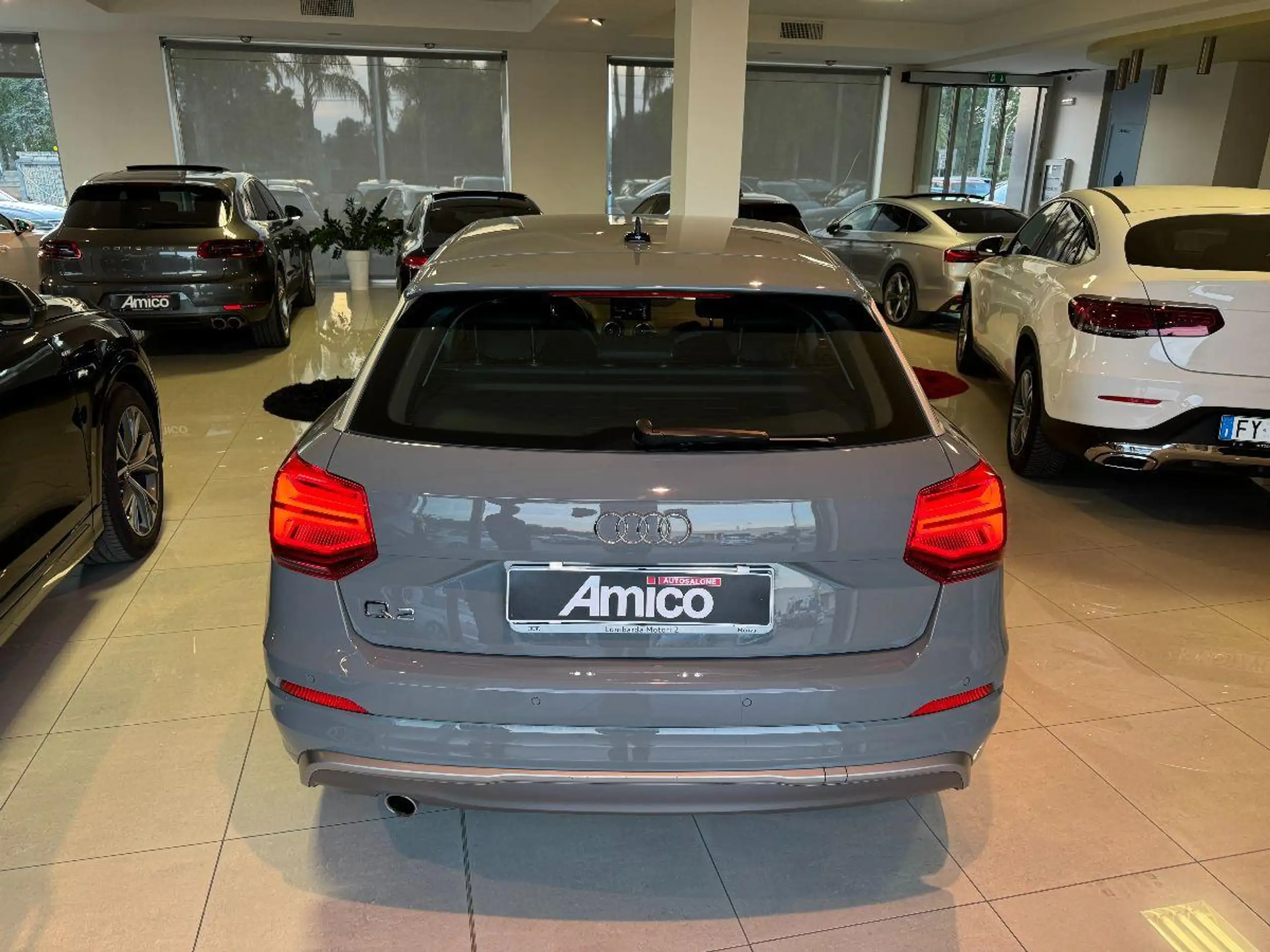 Audi - Q2