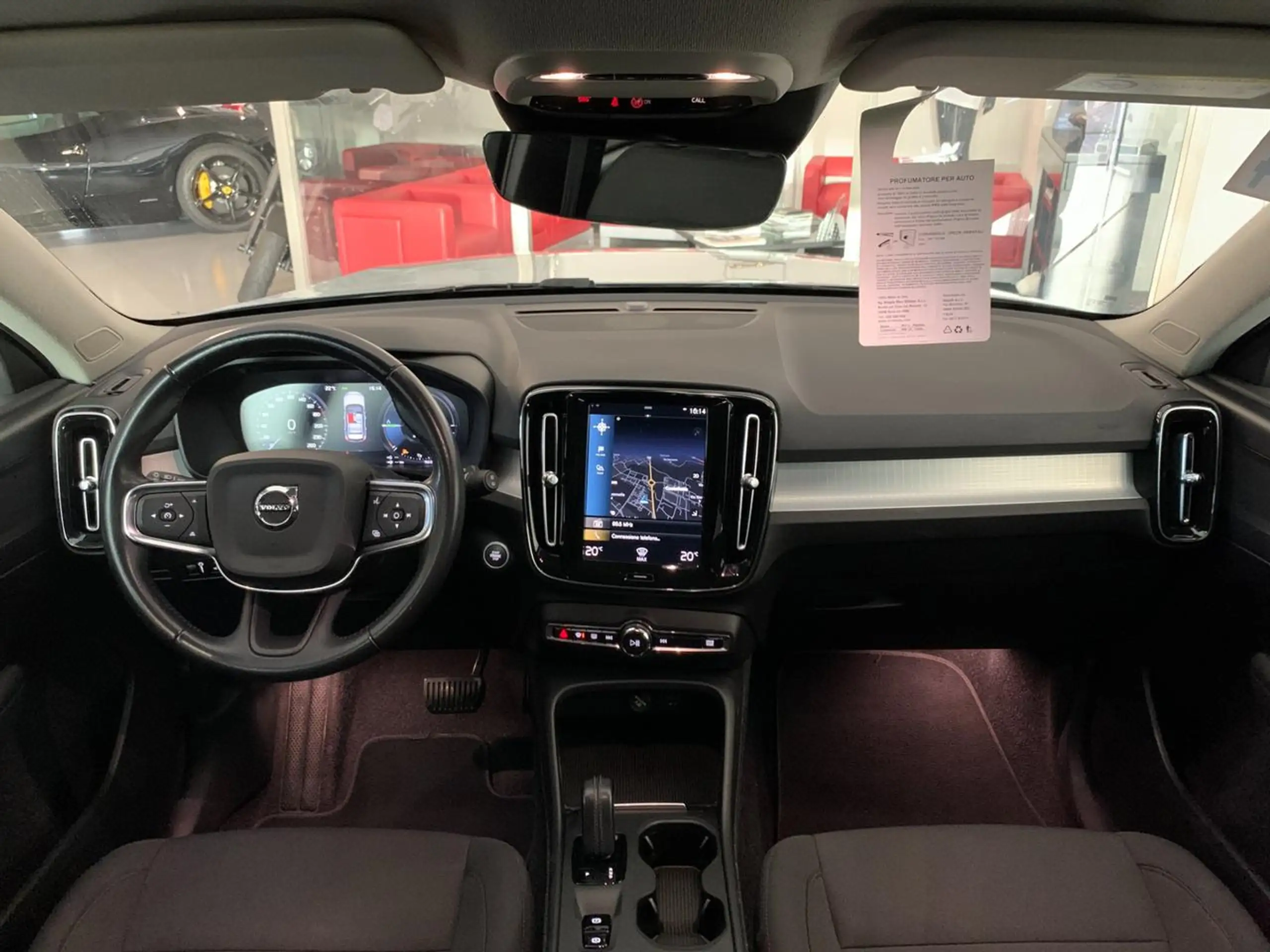 Volvo - XC40