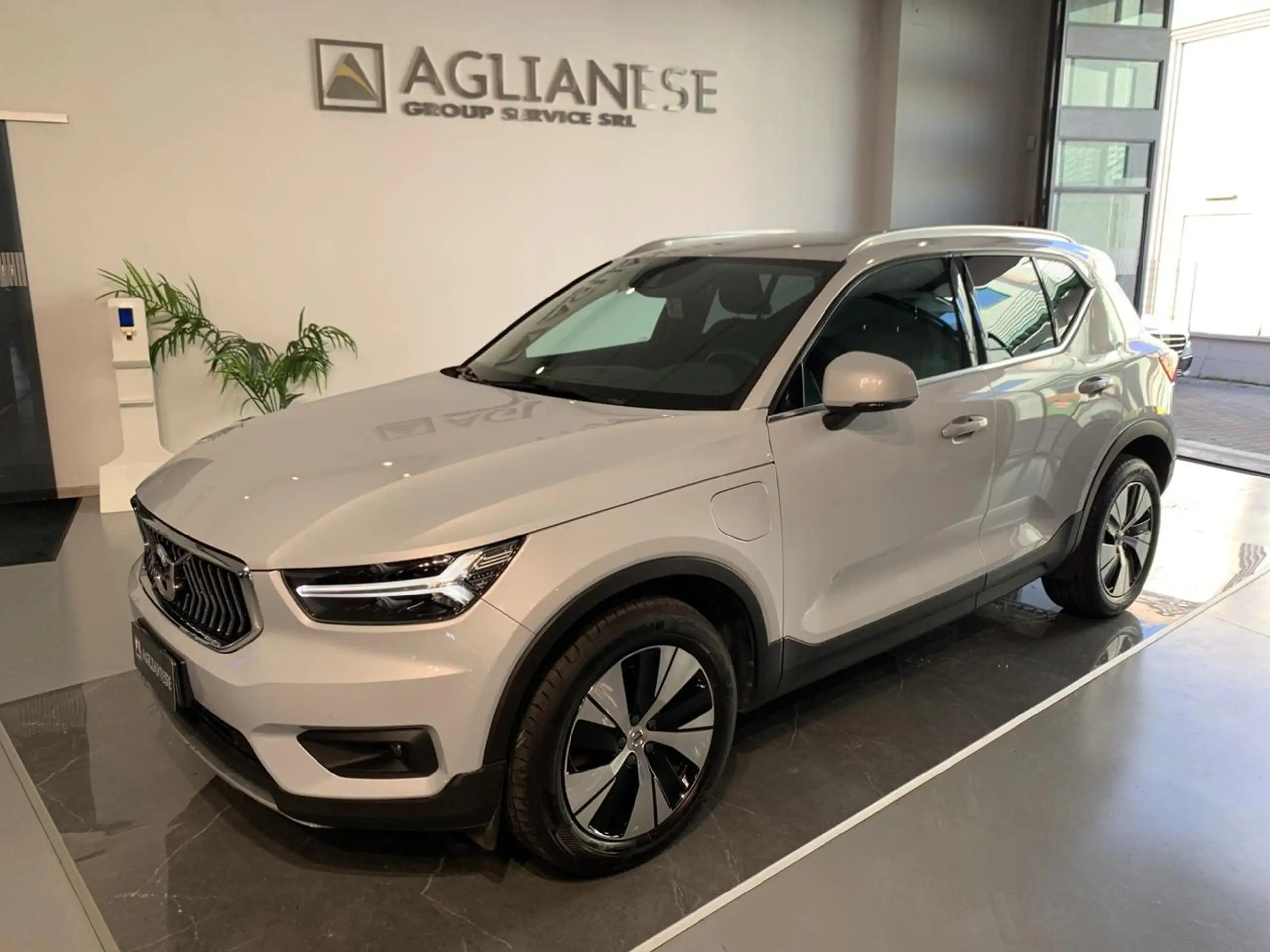 Volvo - XC40