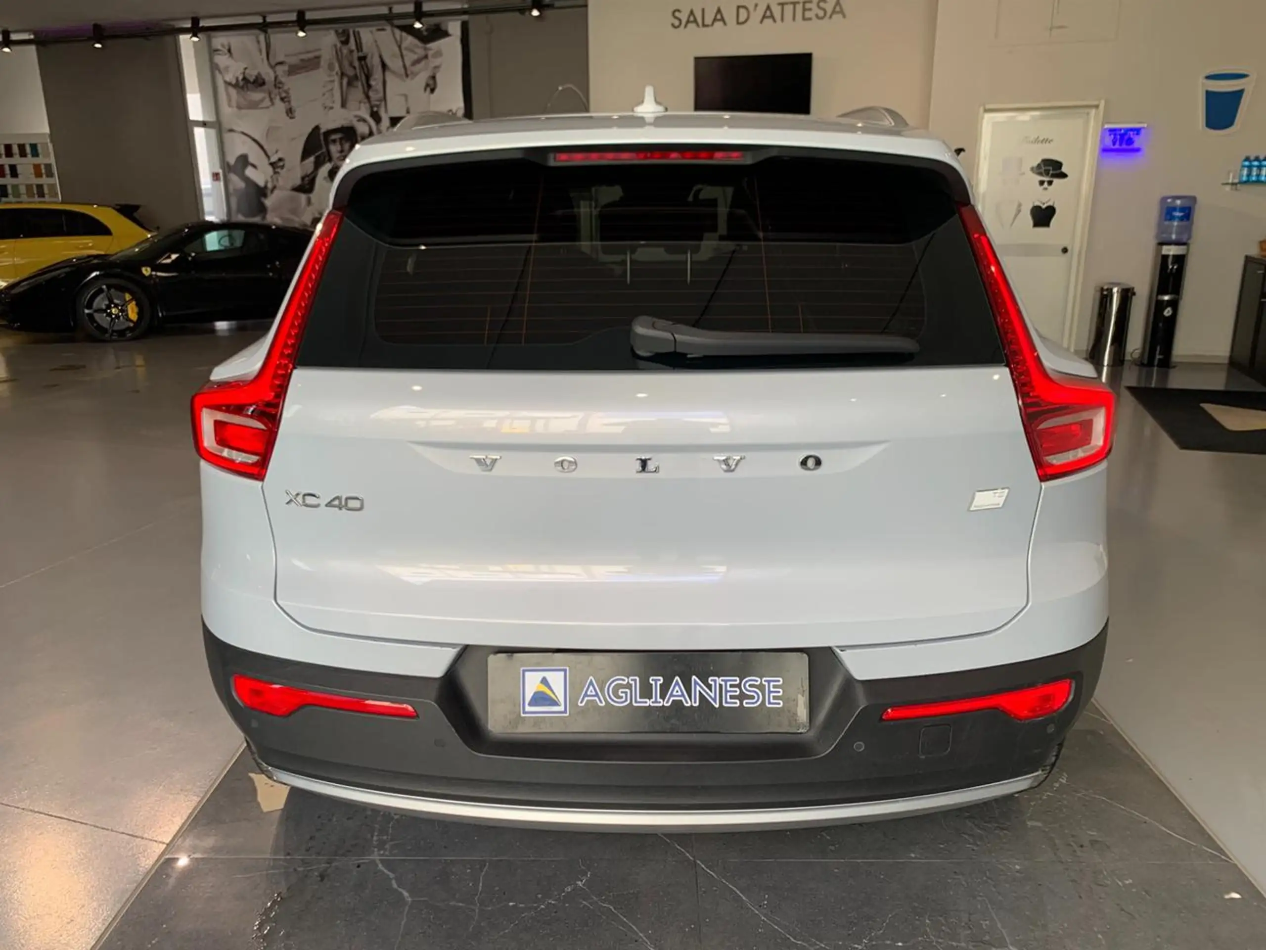 Volvo - XC40