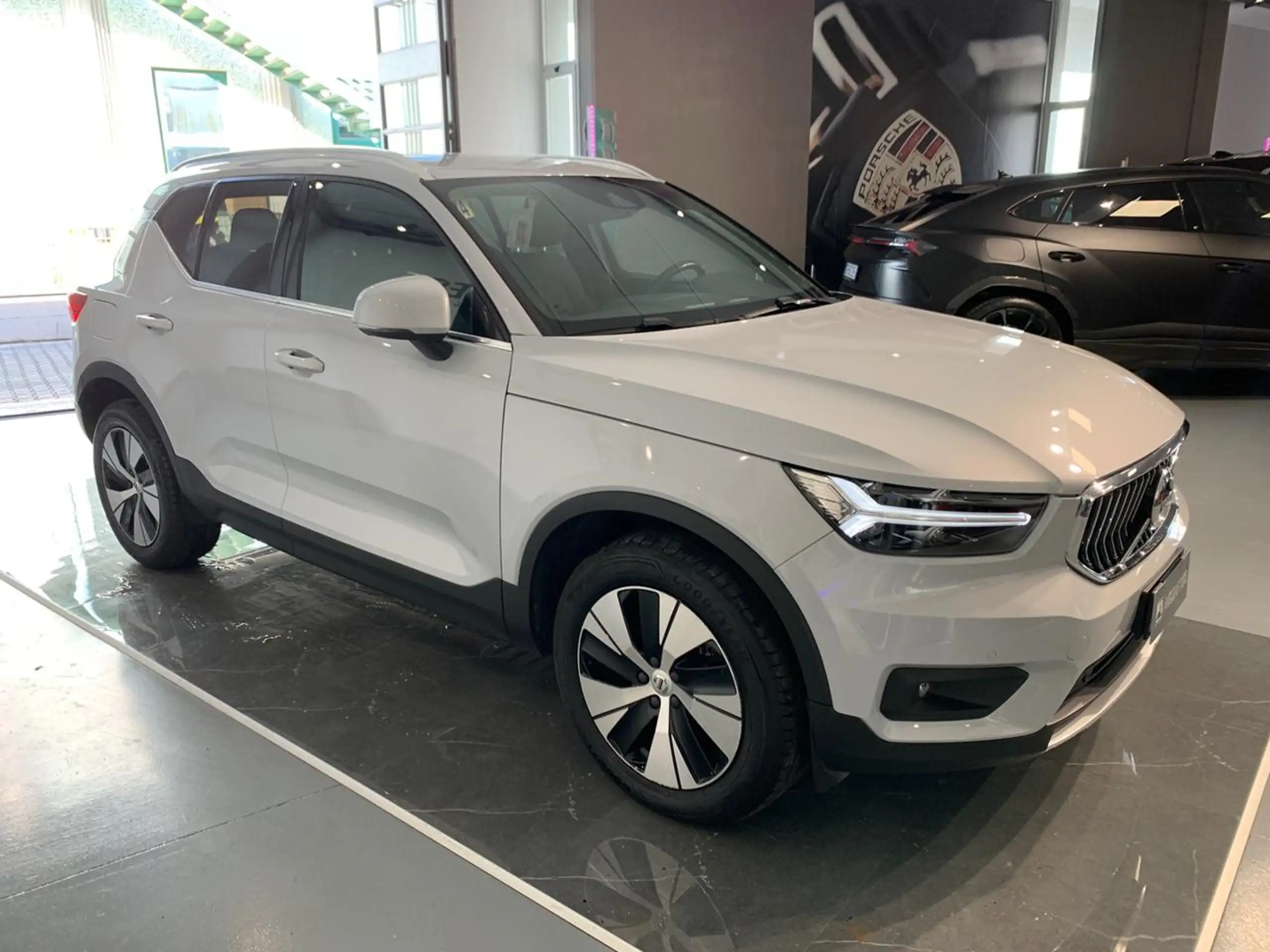 Volvo - XC40