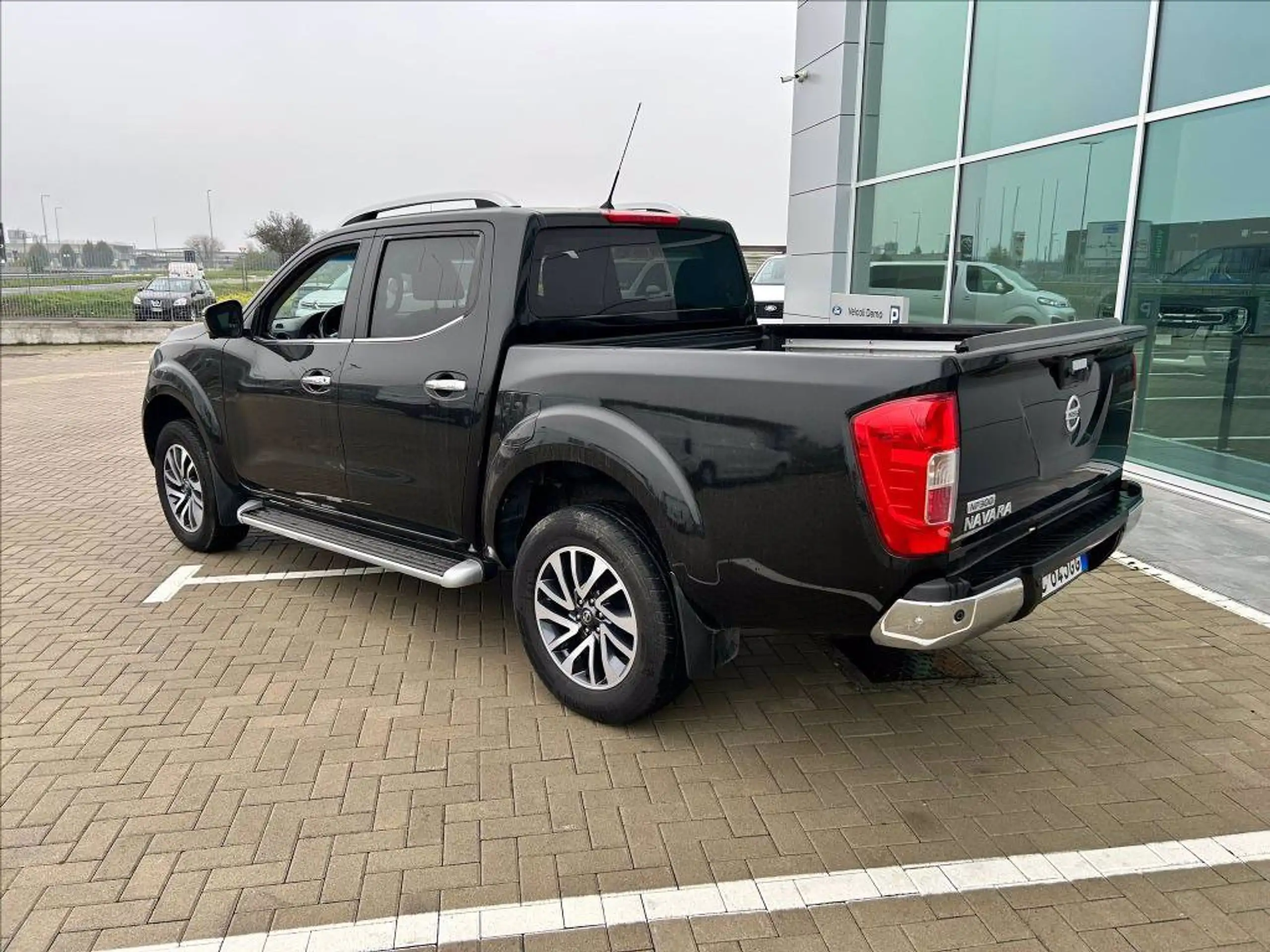 Nissan - Navara