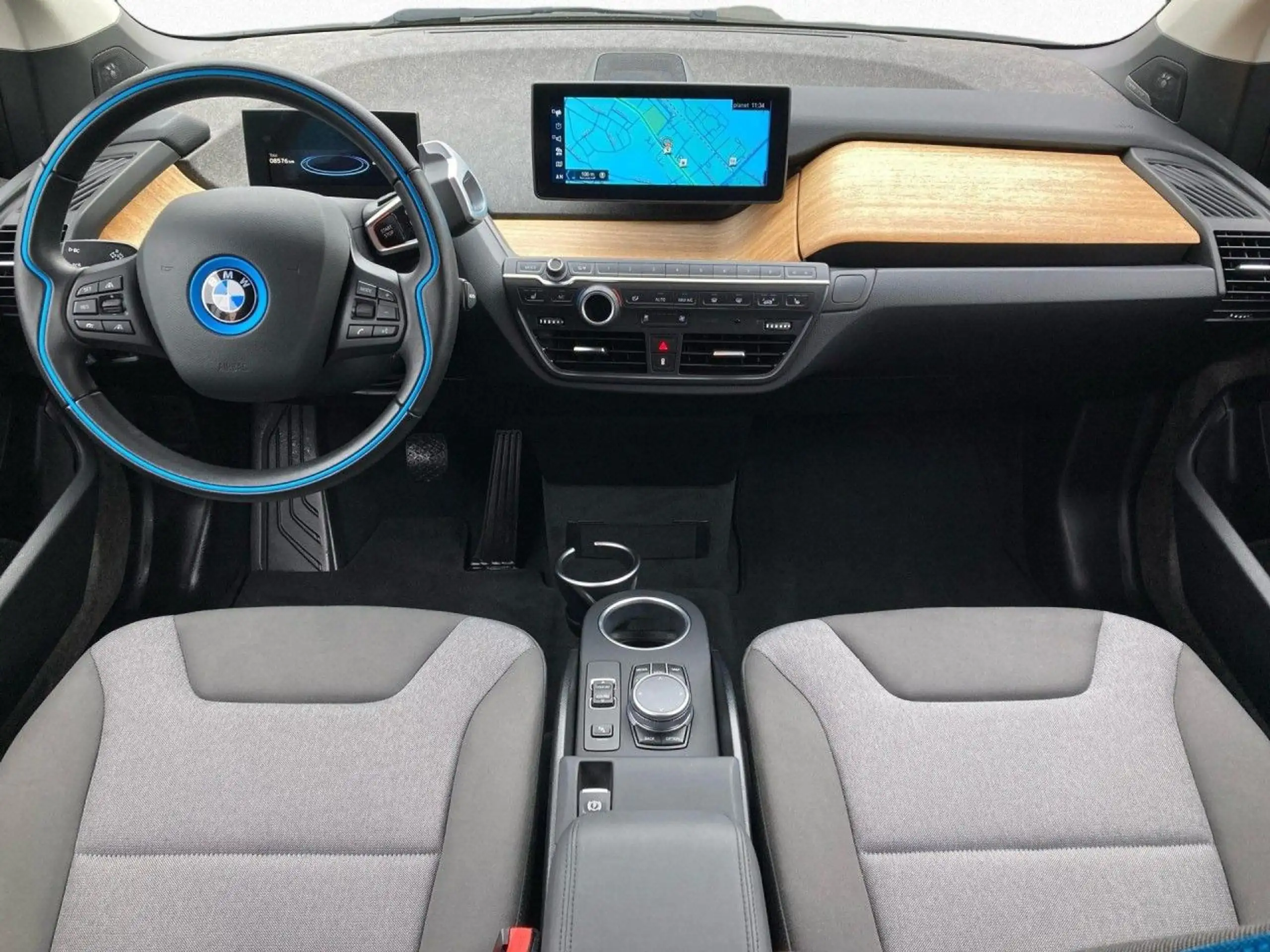 BMW - i3