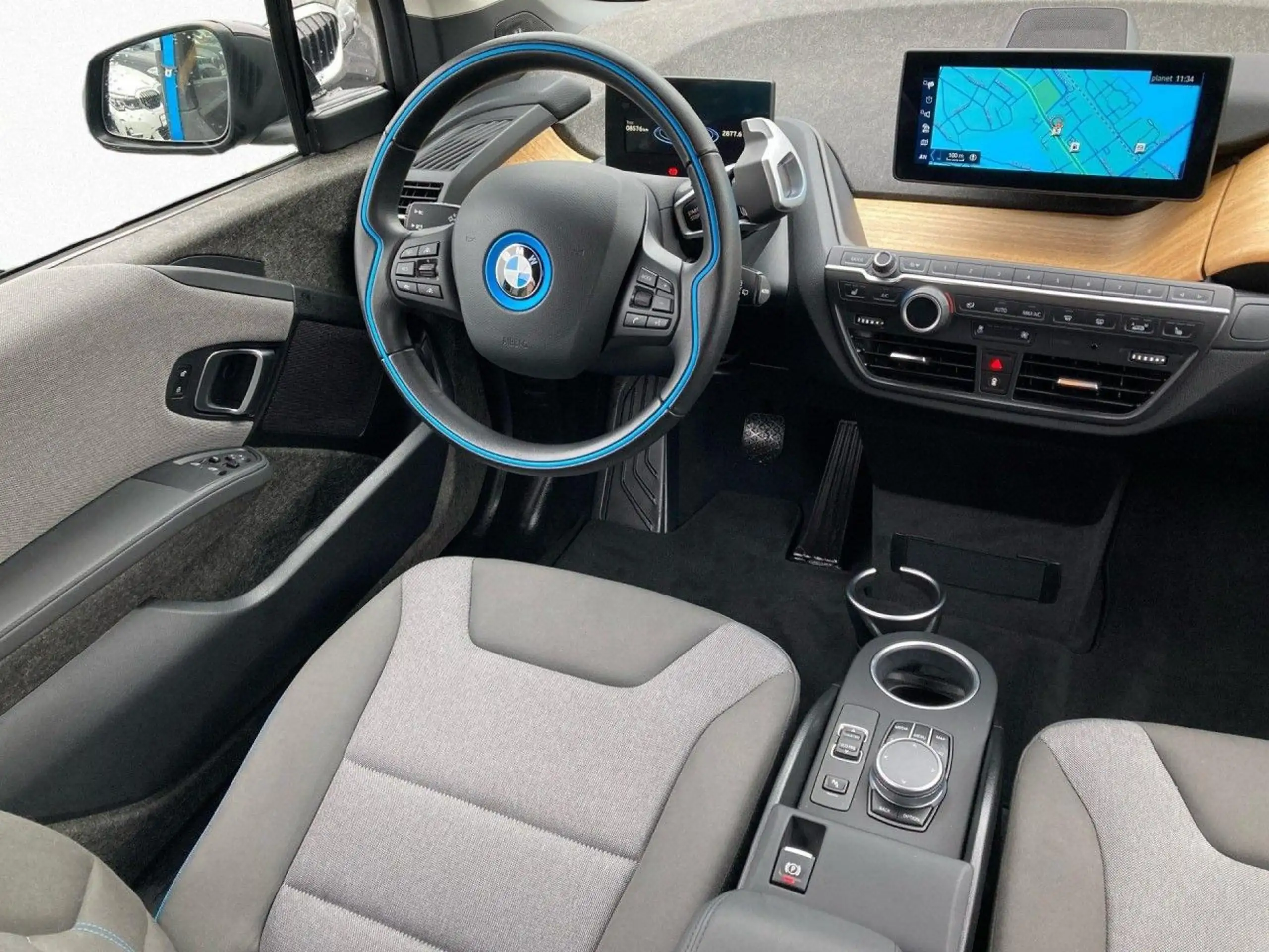 BMW - i3