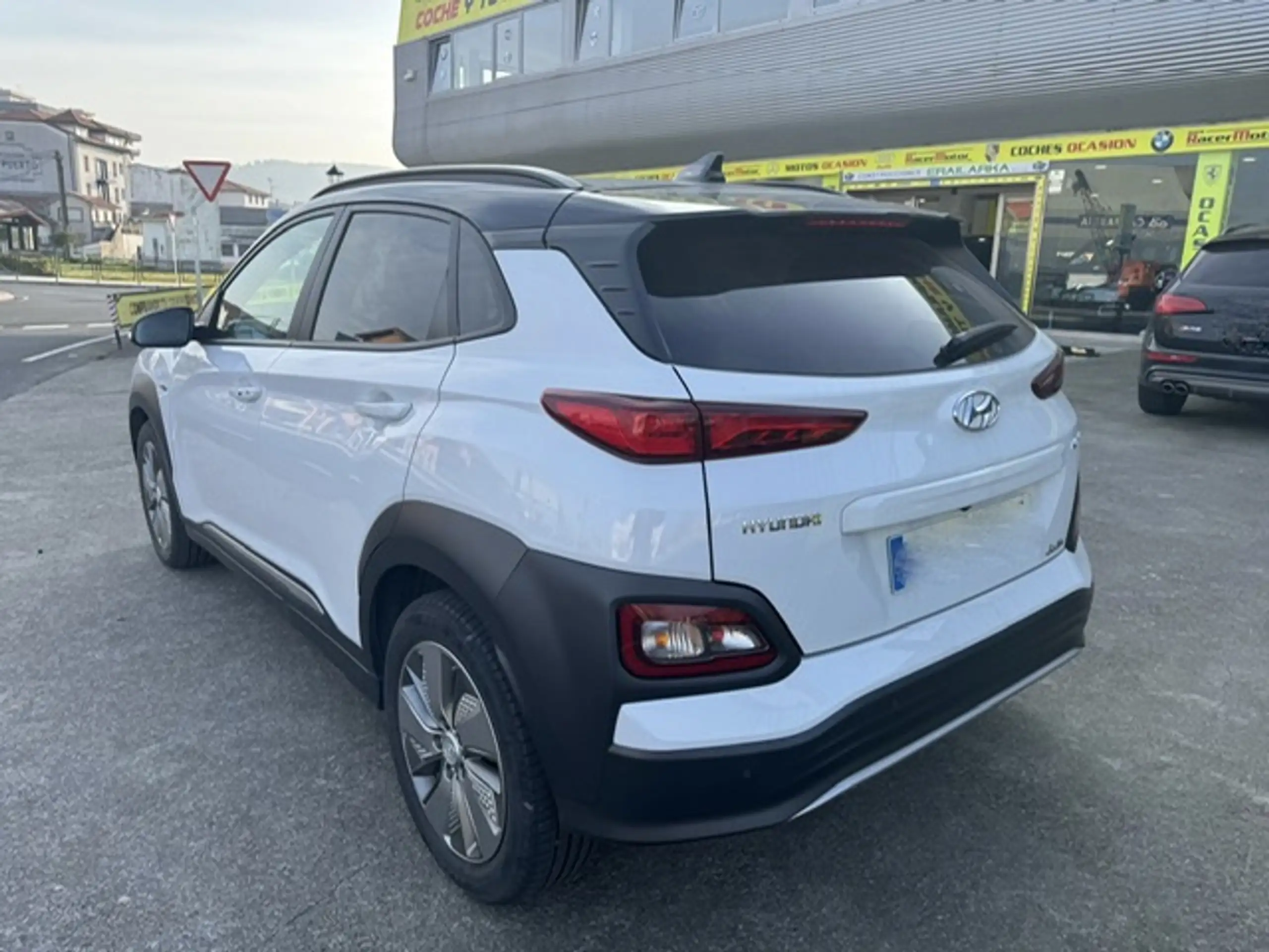 Hyundai - KONA