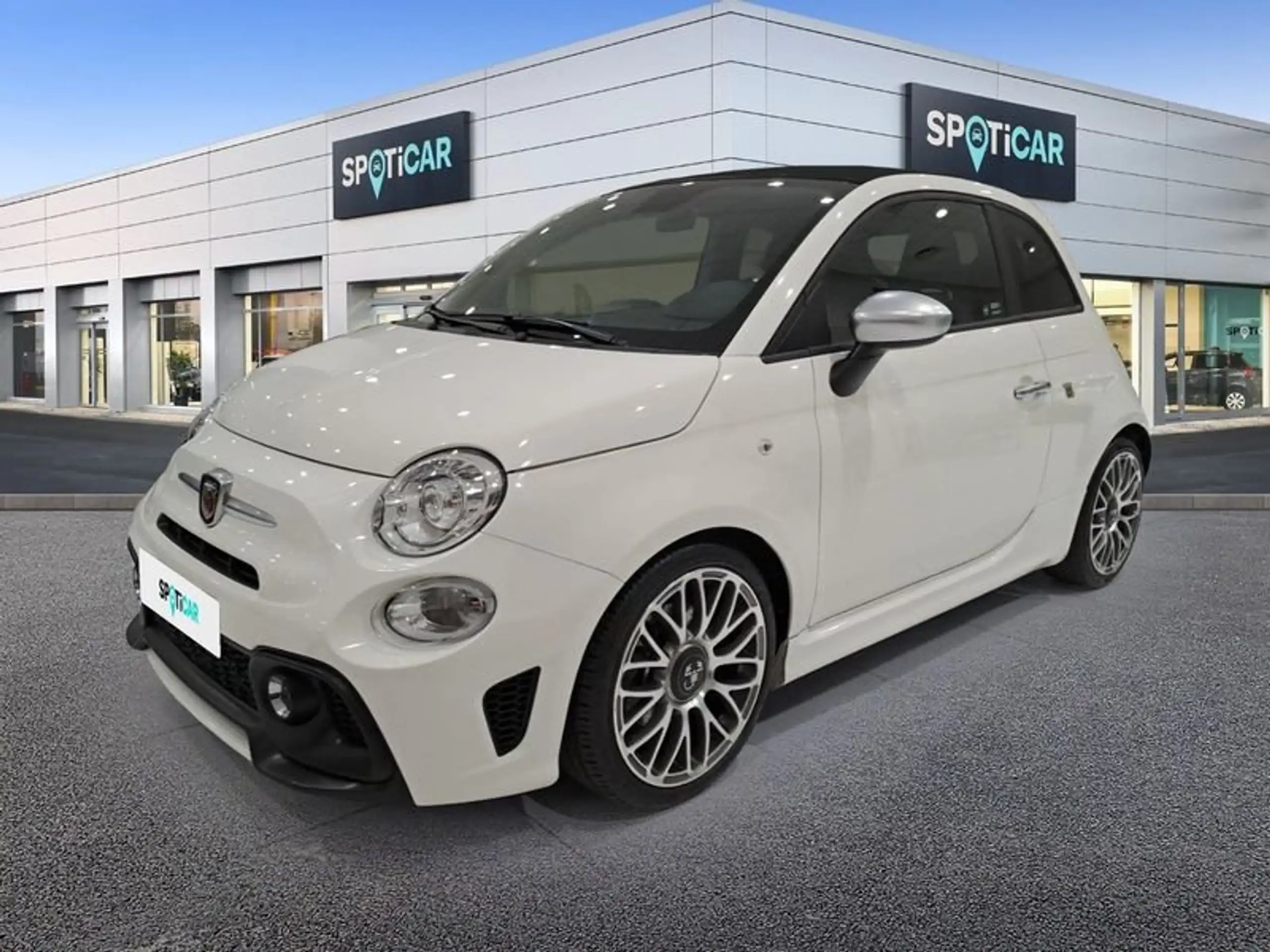 Abarth 500C 2022