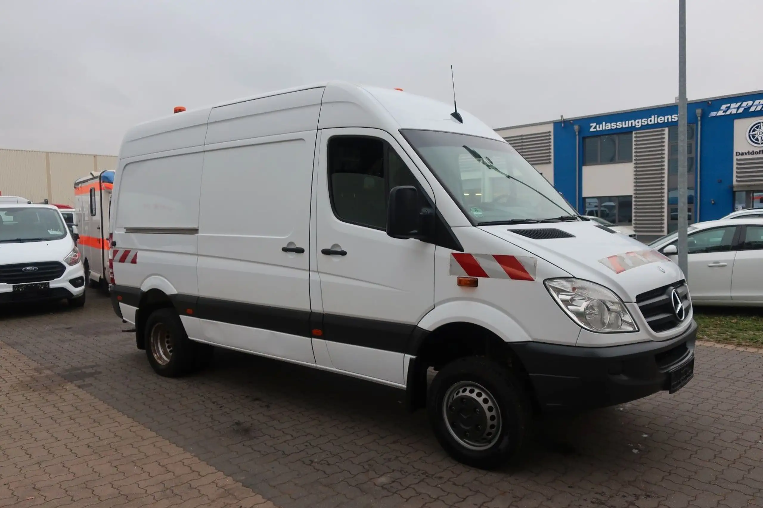 Mercedes-Benz - Sprinter