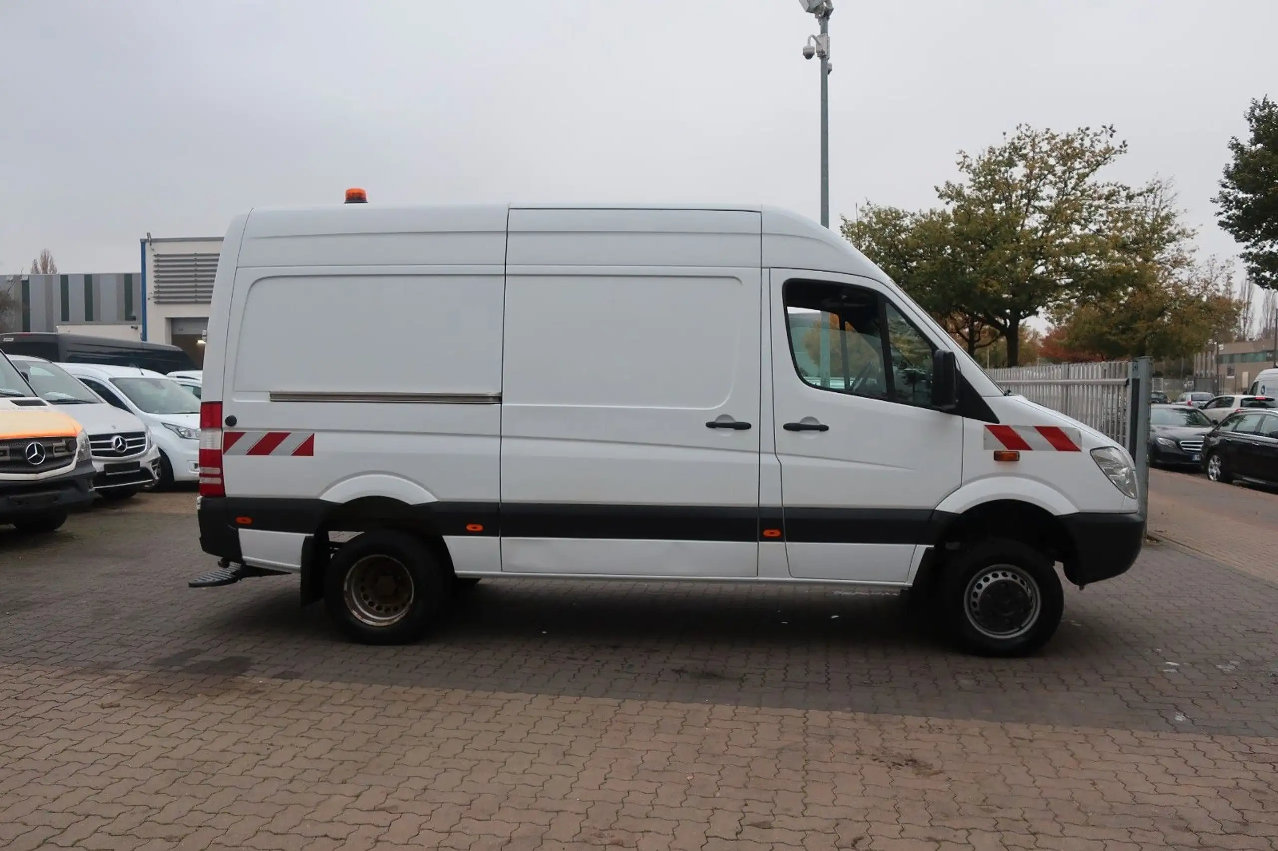 Mercedes-Benz - Sprinter