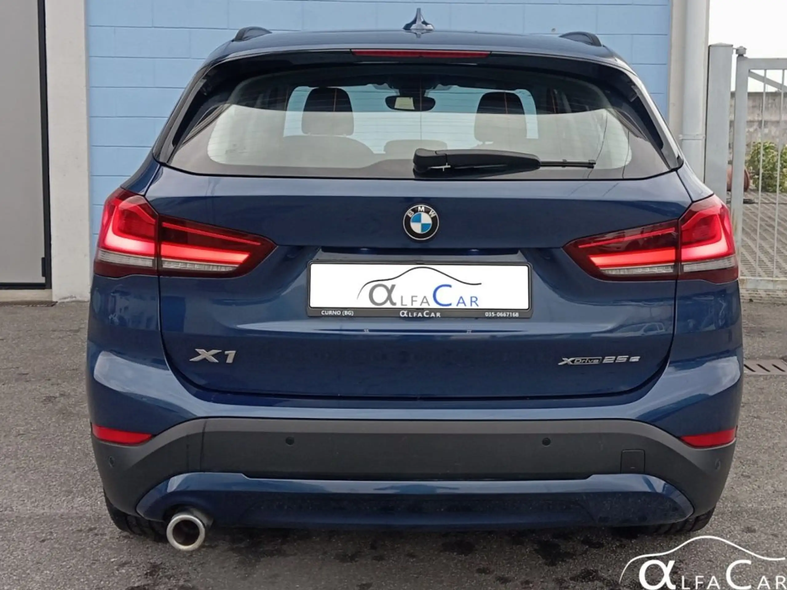 BMW - X1