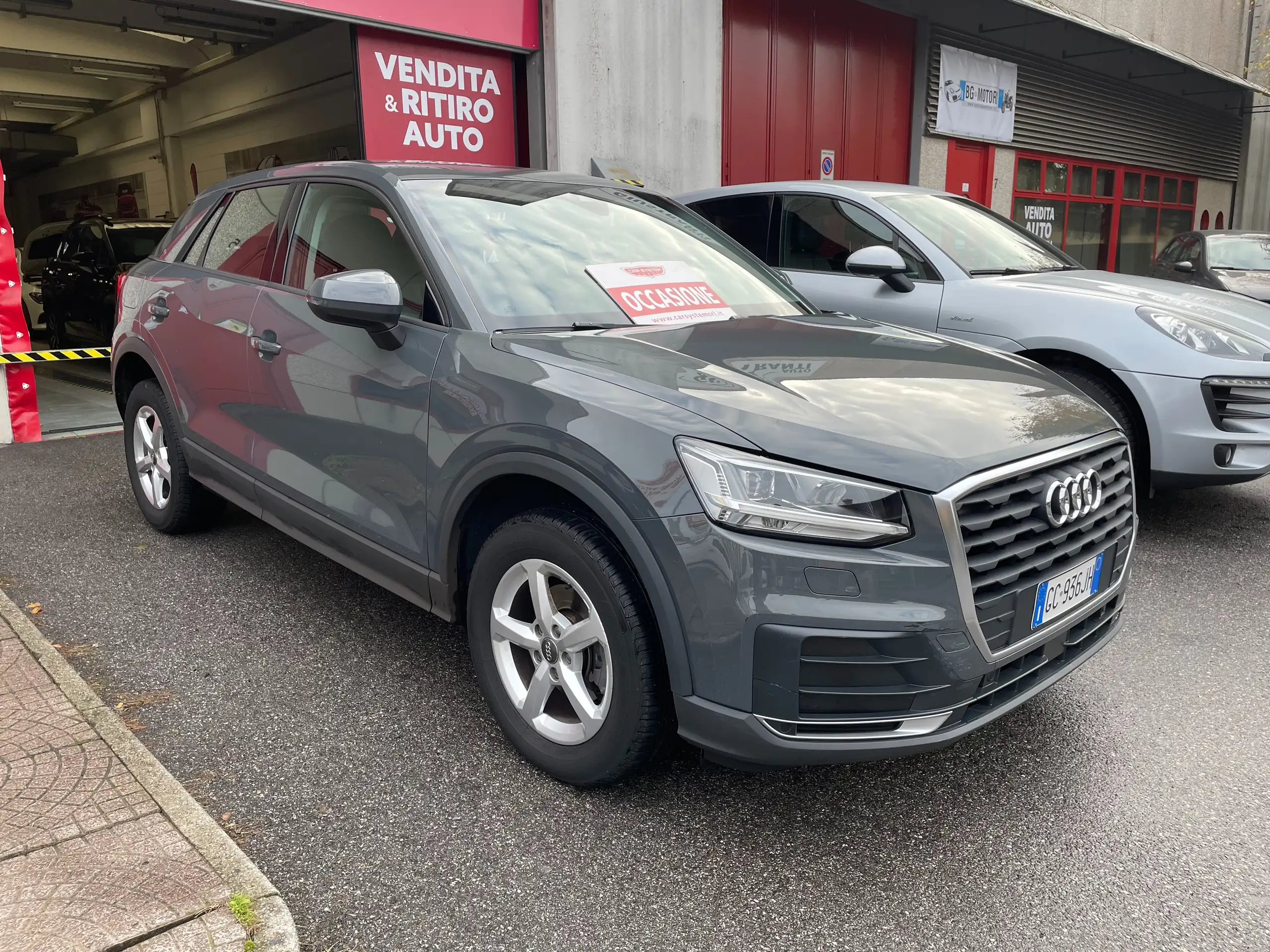 Audi - Q2