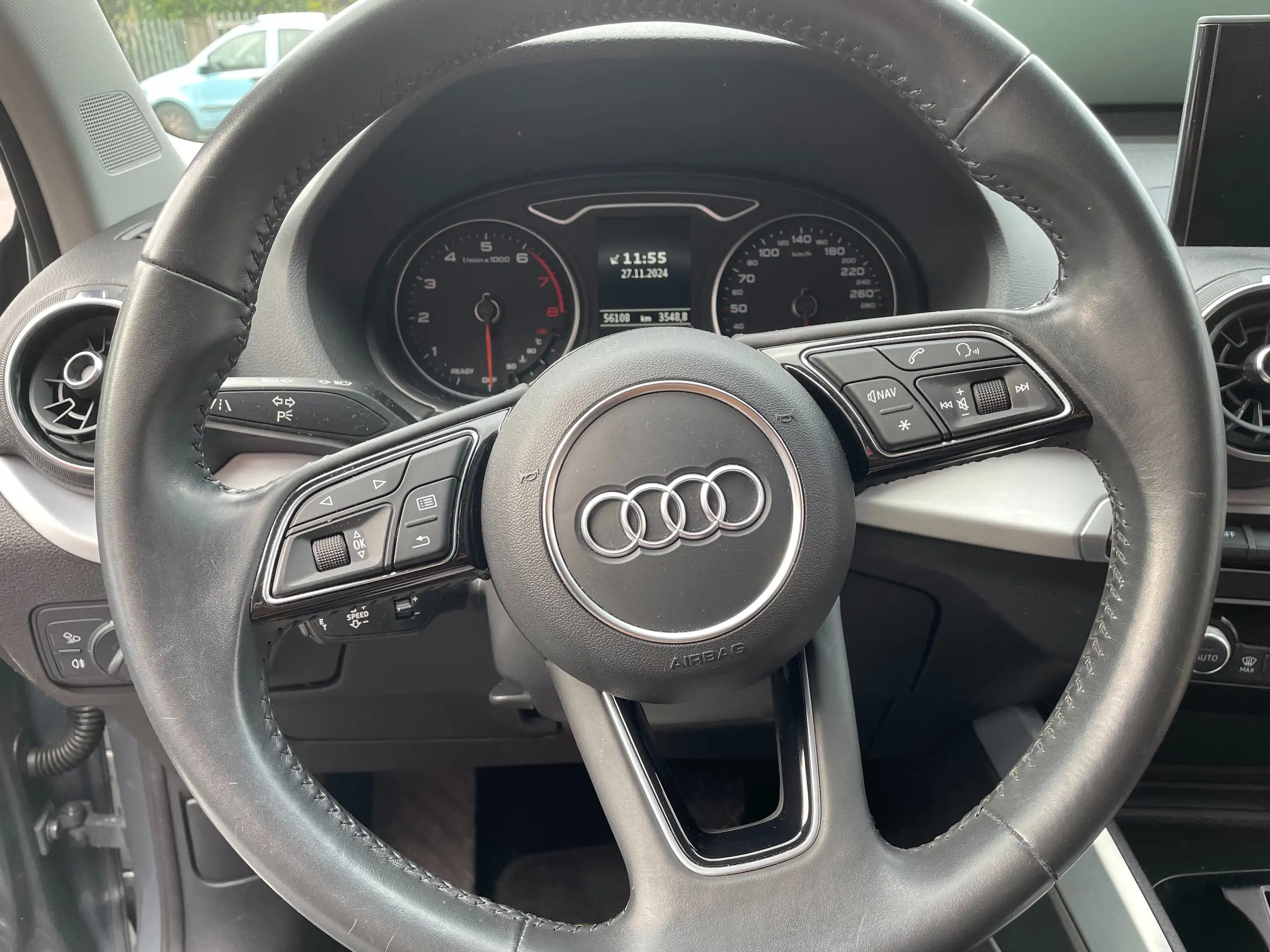 Audi - Q2