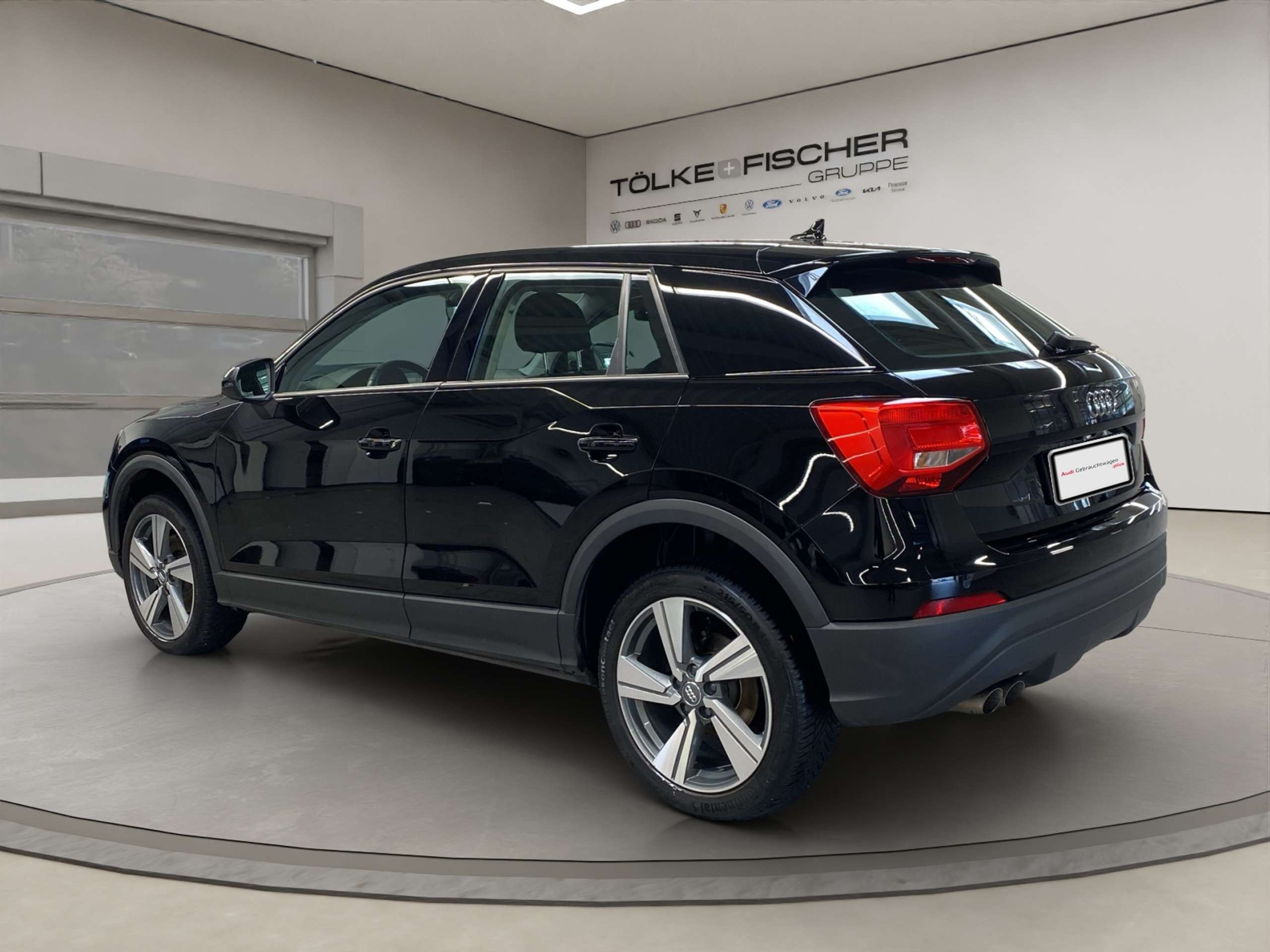 Audi - Q2